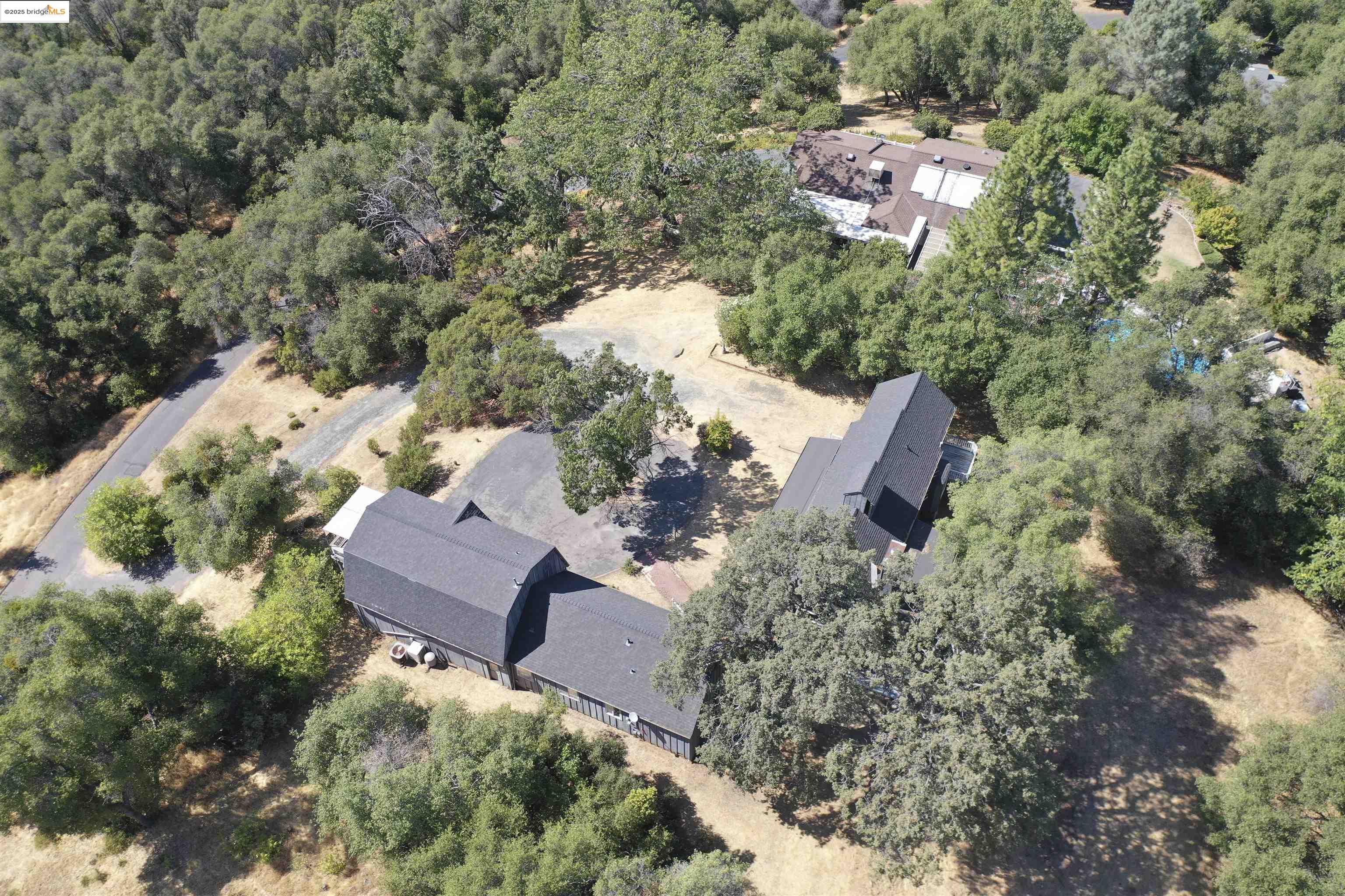 Detail Gallery Image 13 of 52 For 23273 Isabella Ct, Columbia,  CA 95310 - 3 Beds | 3 Baths