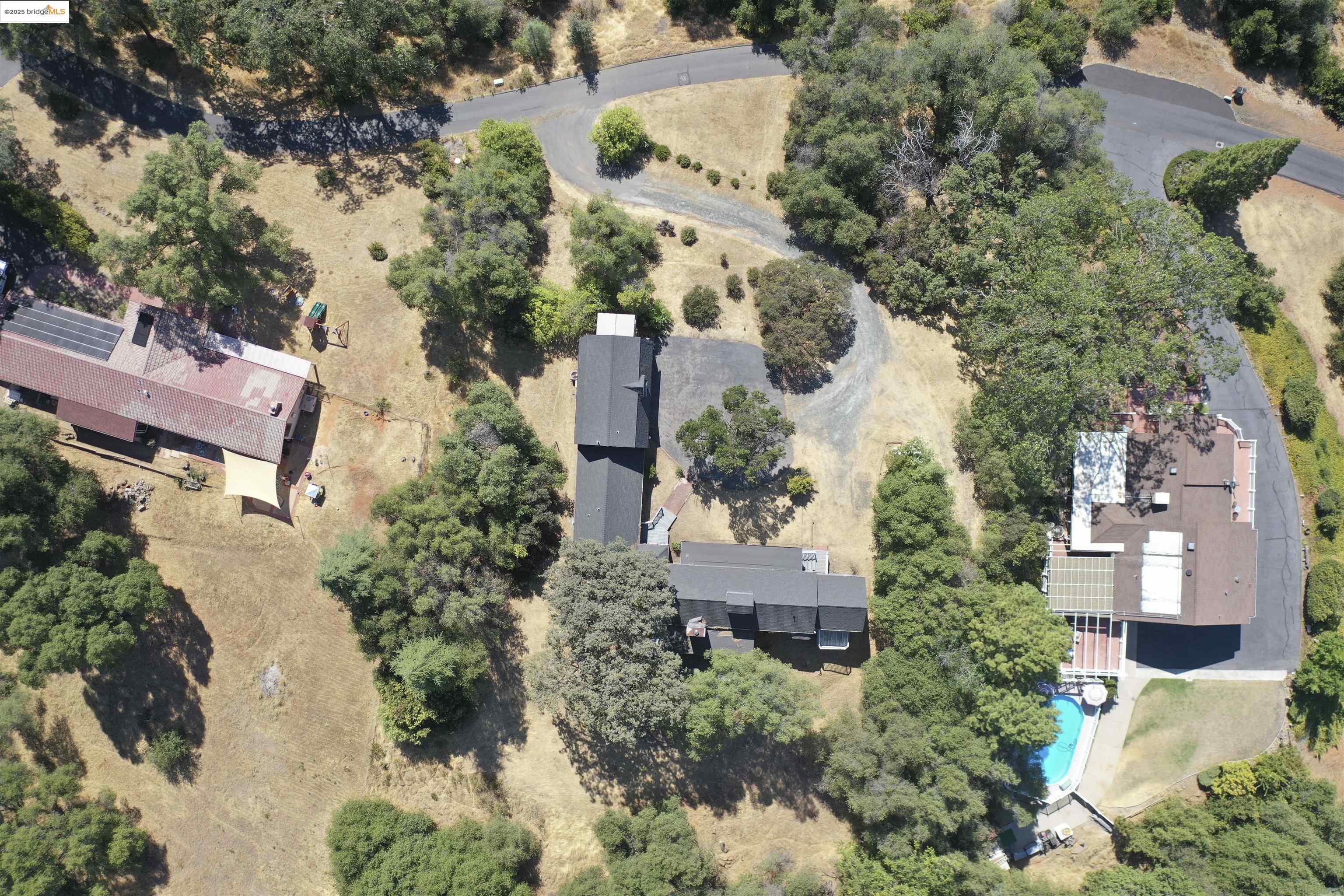 Detail Gallery Image 16 of 52 For 23273 Isabella Ct, Columbia,  CA 95310 - 3 Beds | 3 Baths