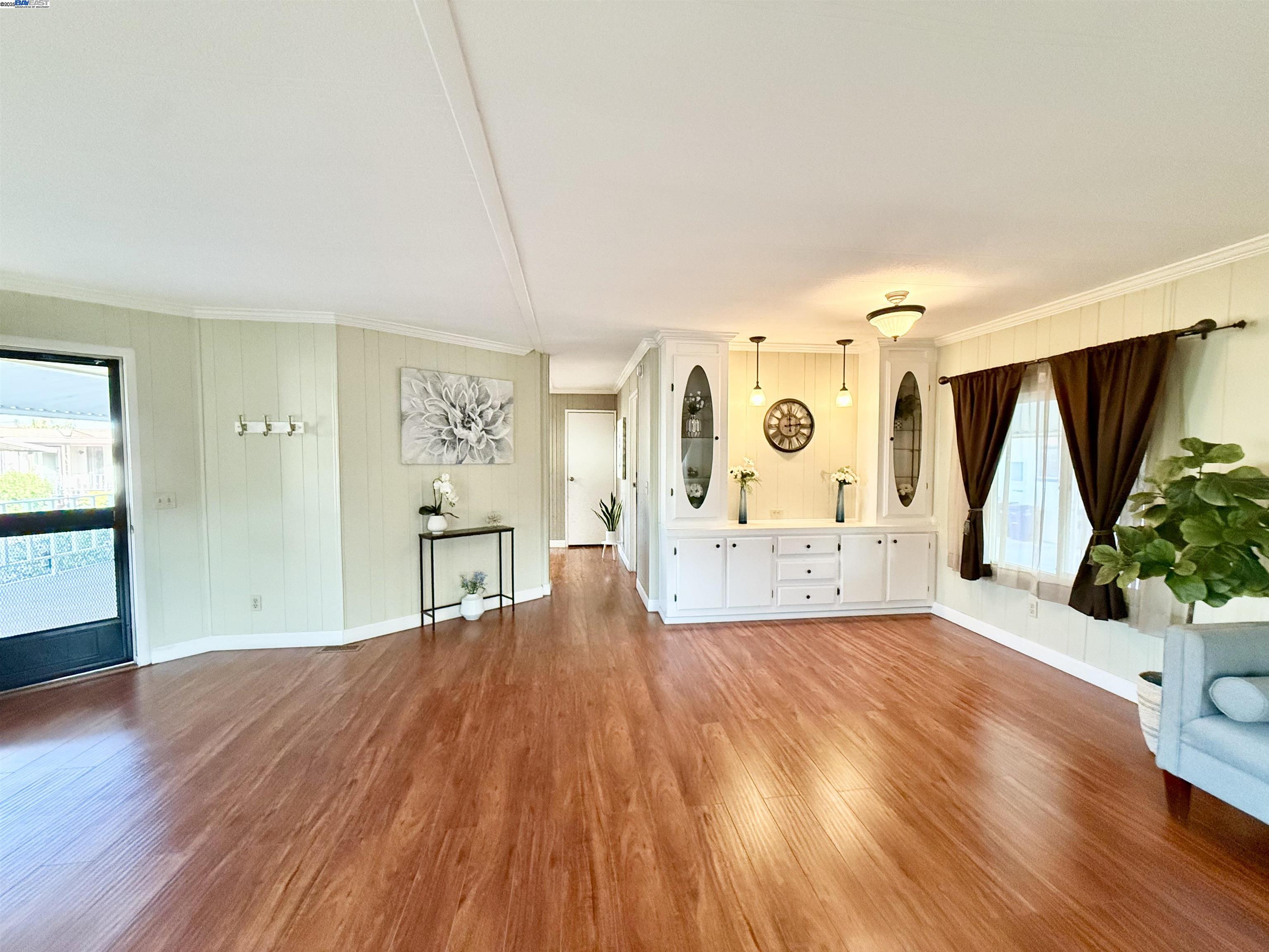 Detail Gallery Image 7 of 23 For 29255 Harpoon Way, Hayward,  CA 94544 - 2 Beds | 2 Baths