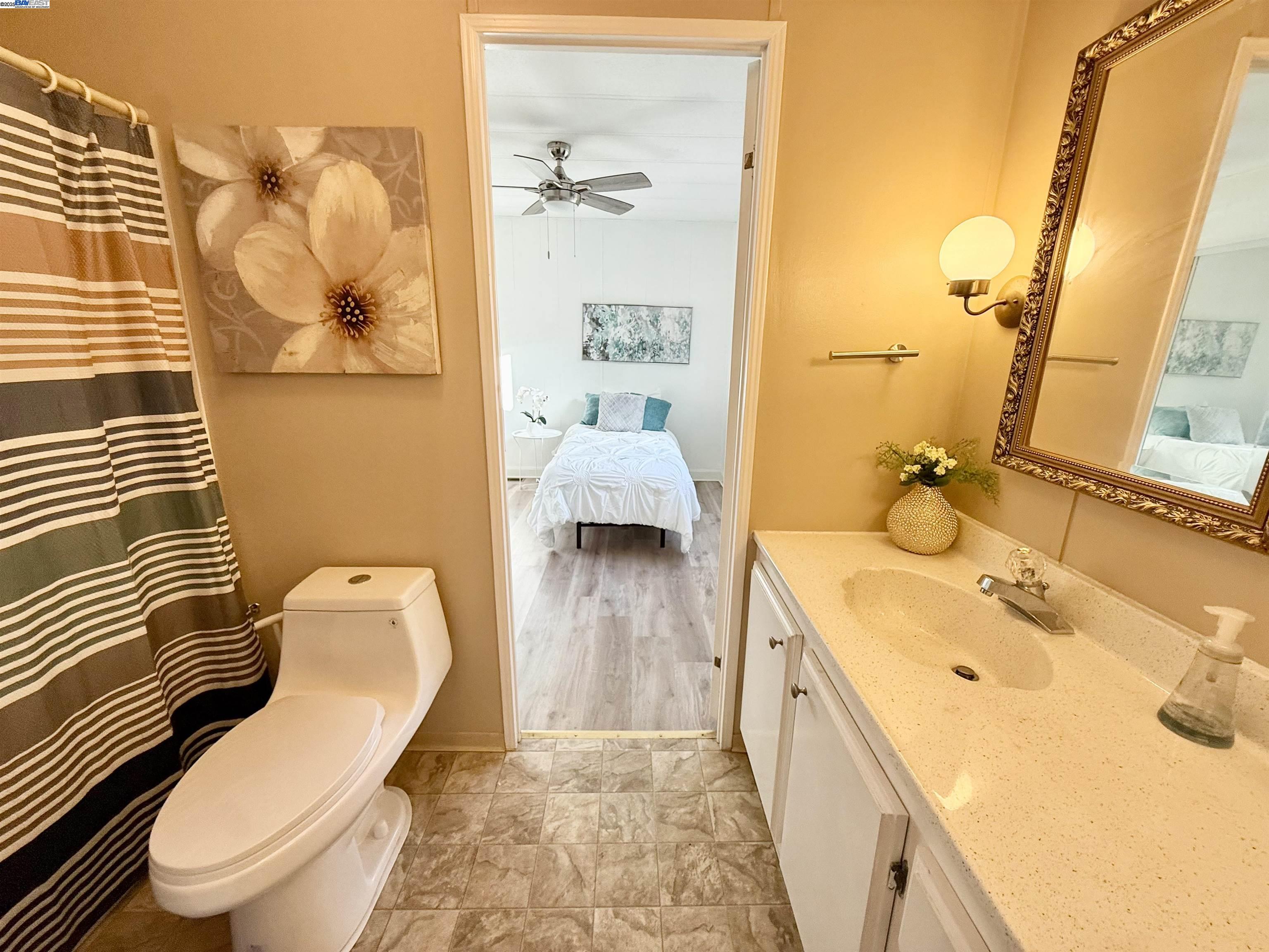 Detail Gallery Image 9 of 23 For 29255 Harpoon Way, Hayward,  CA 94544 - 2 Beds | 2 Baths