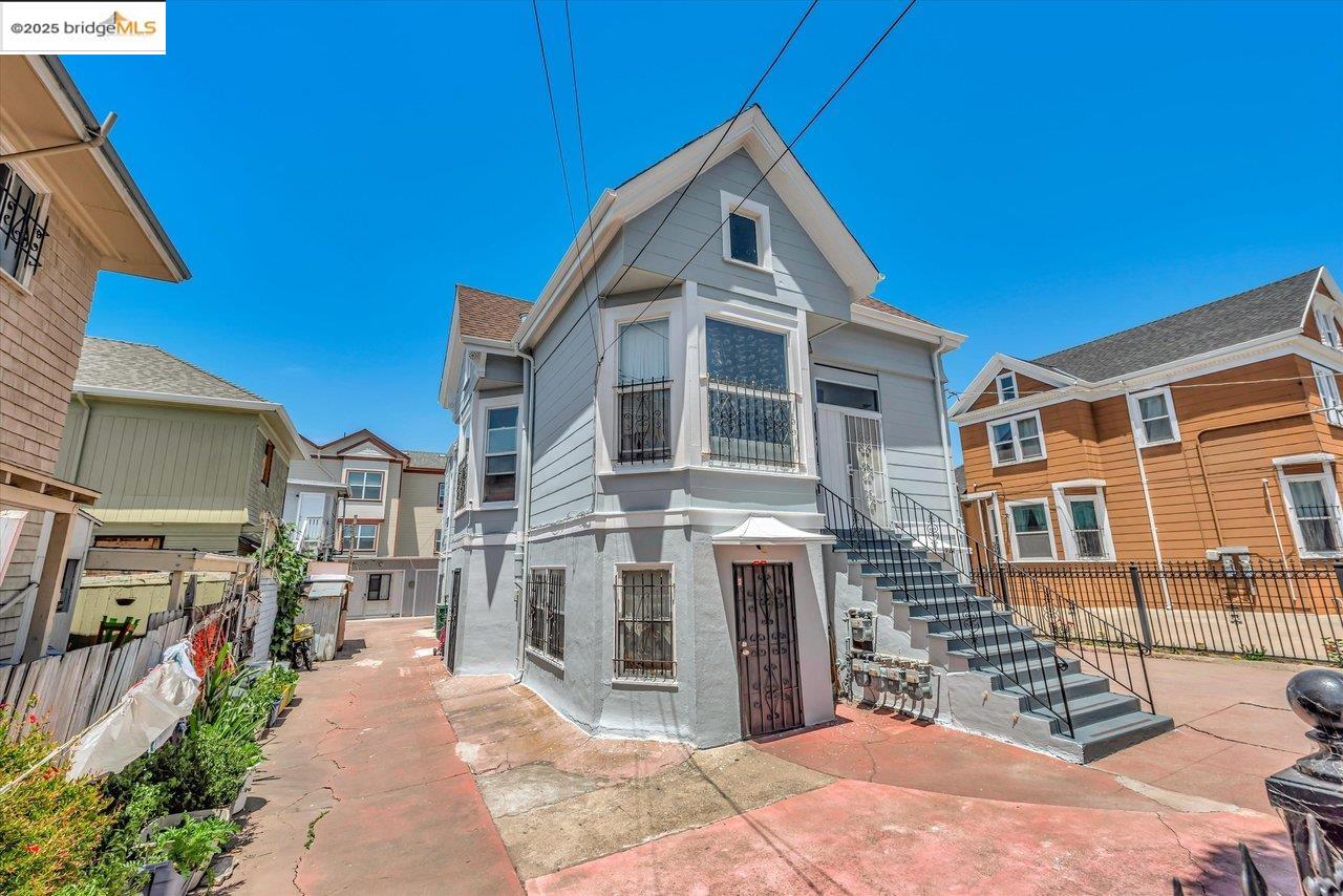 Detail Gallery Image 3 of 24 For 1715 9th Ave #UNIT C,  Oakland,  CA 94606 - 1 Beds | 1 Baths