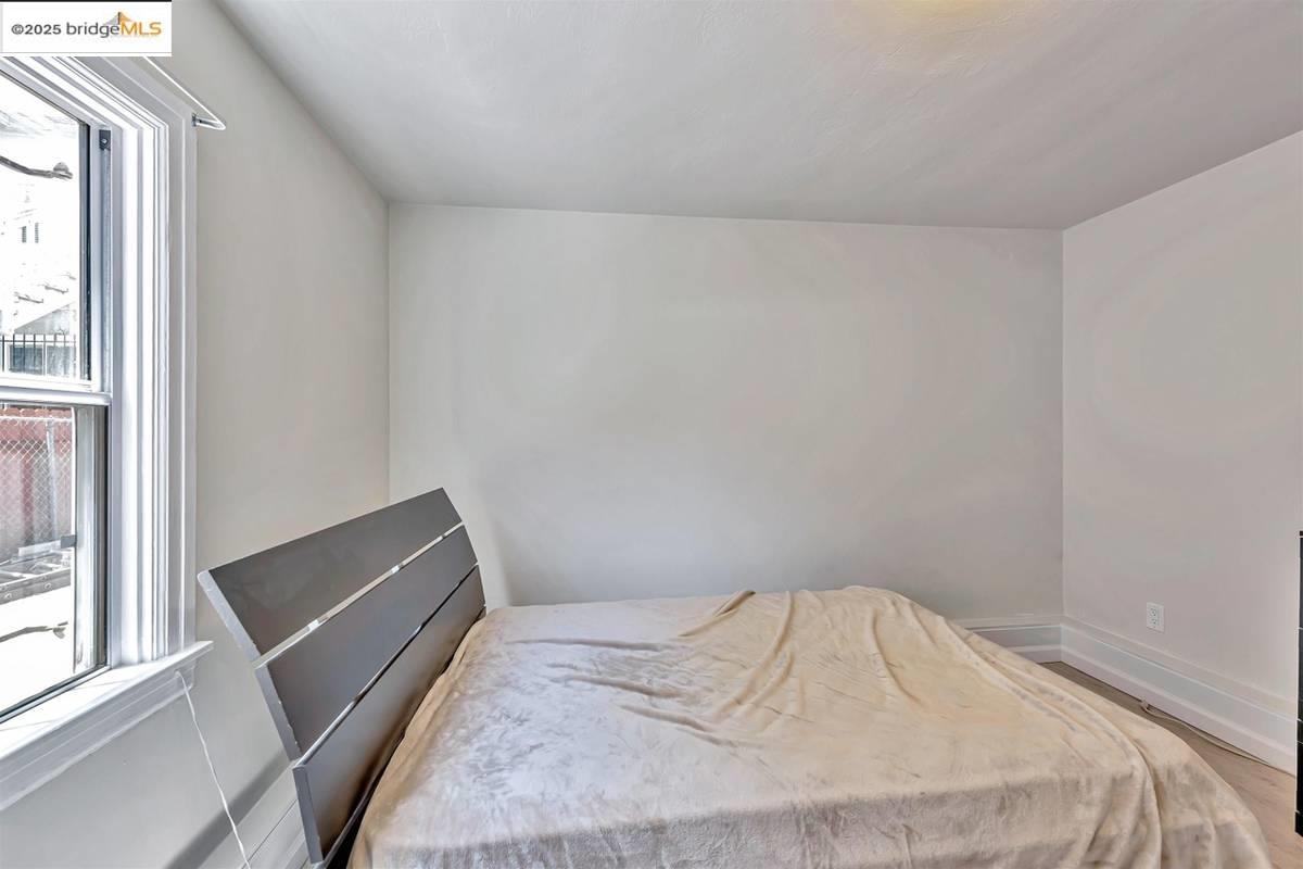 Detail Gallery Image 7 of 24 For 1715 9th Ave #UNIT C,  Oakland,  CA 94606 - 1 Beds | 1 Baths