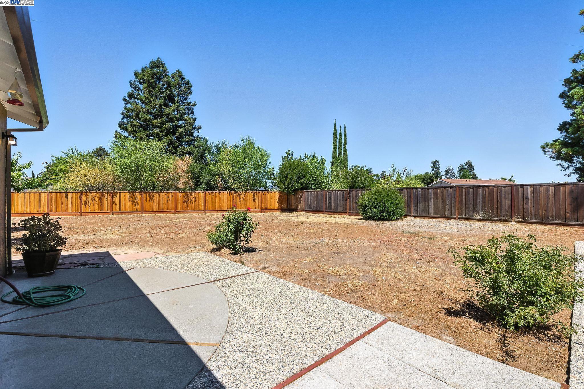 Detail Gallery Image 36 of 51 For 5701 Lewis Way, Concord,  CA 94521 - 4 Beds | 2/1 Baths