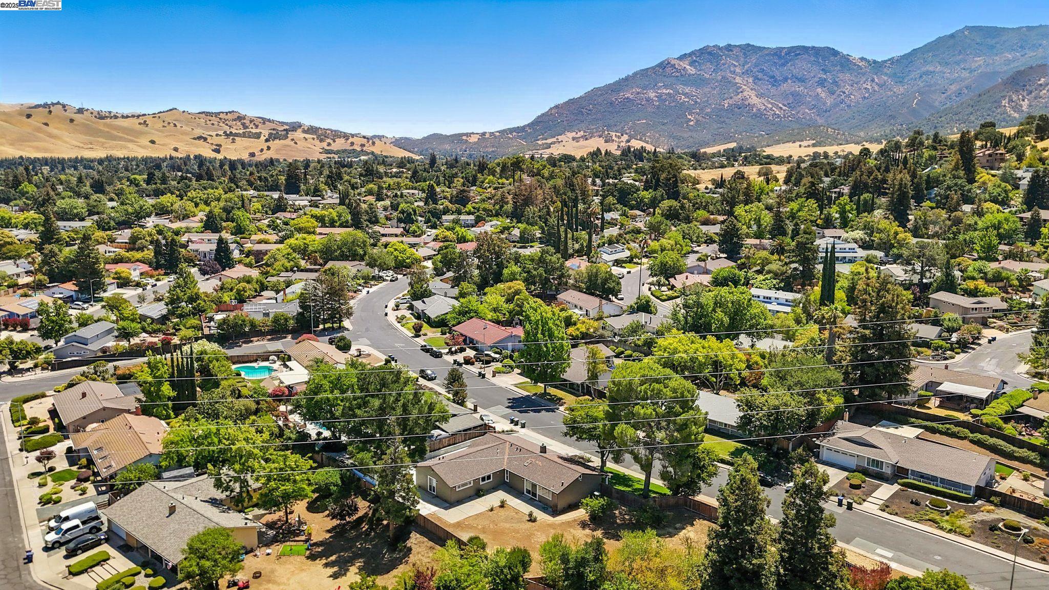 Detail Gallery Image 41 of 51 For 5701 Lewis Way, Concord,  CA 94521 - 4 Beds | 2/1 Baths