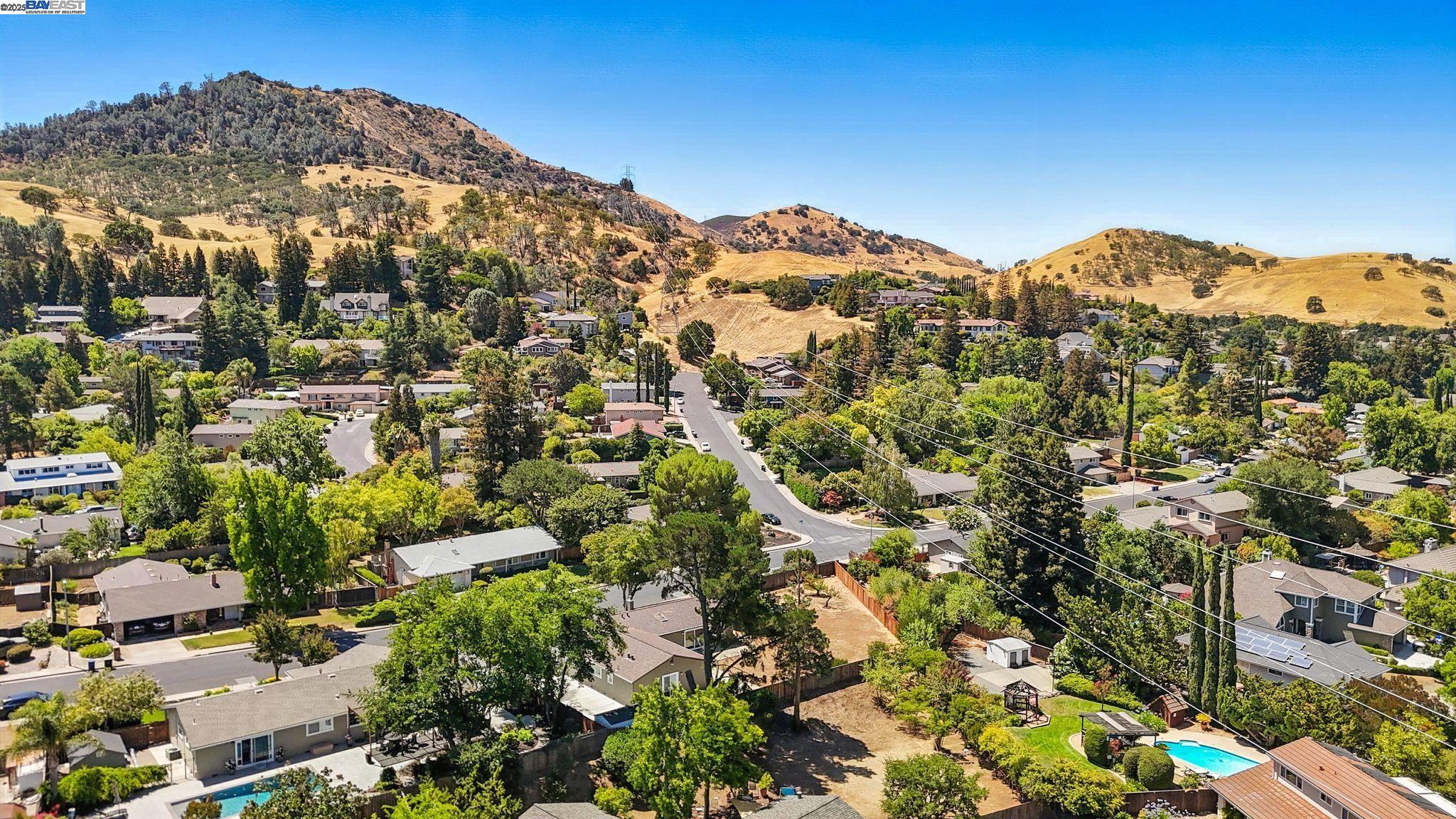 Detail Gallery Image 42 of 51 For 5701 Lewis Way, Concord,  CA 94521 - 4 Beds | 2/1 Baths