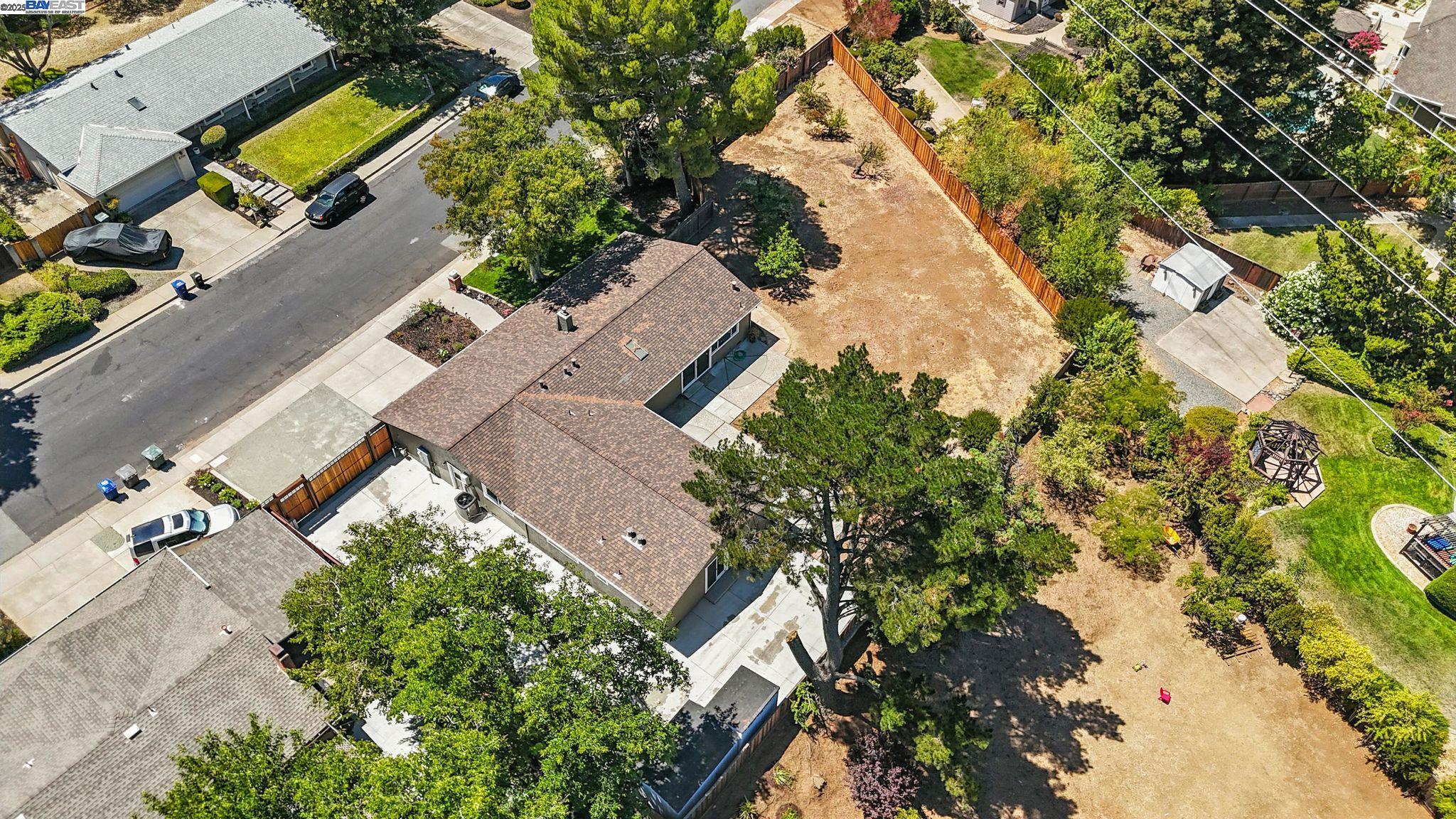Detail Gallery Image 47 of 51 For 5701 Lewis Way, Concord,  CA 94521 - 4 Beds | 2/1 Baths