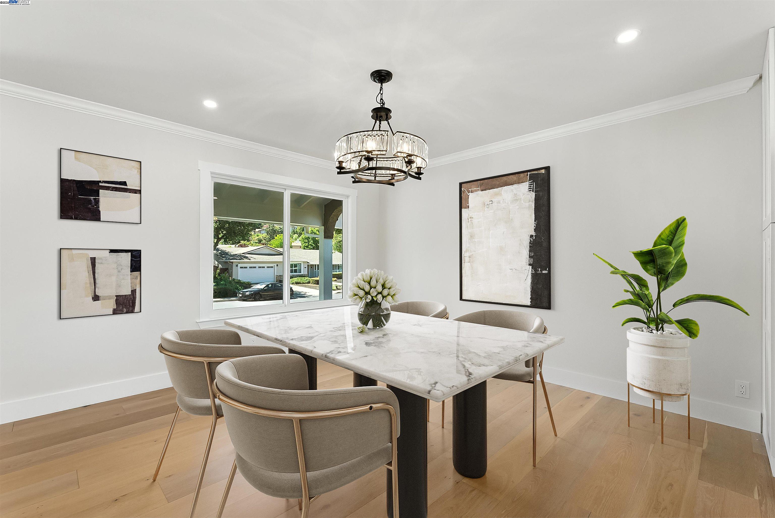Detail Gallery Image 9 of 51 For 5701 Lewis Way, Concord,  CA 94521 - 4 Beds | 2/1 Baths