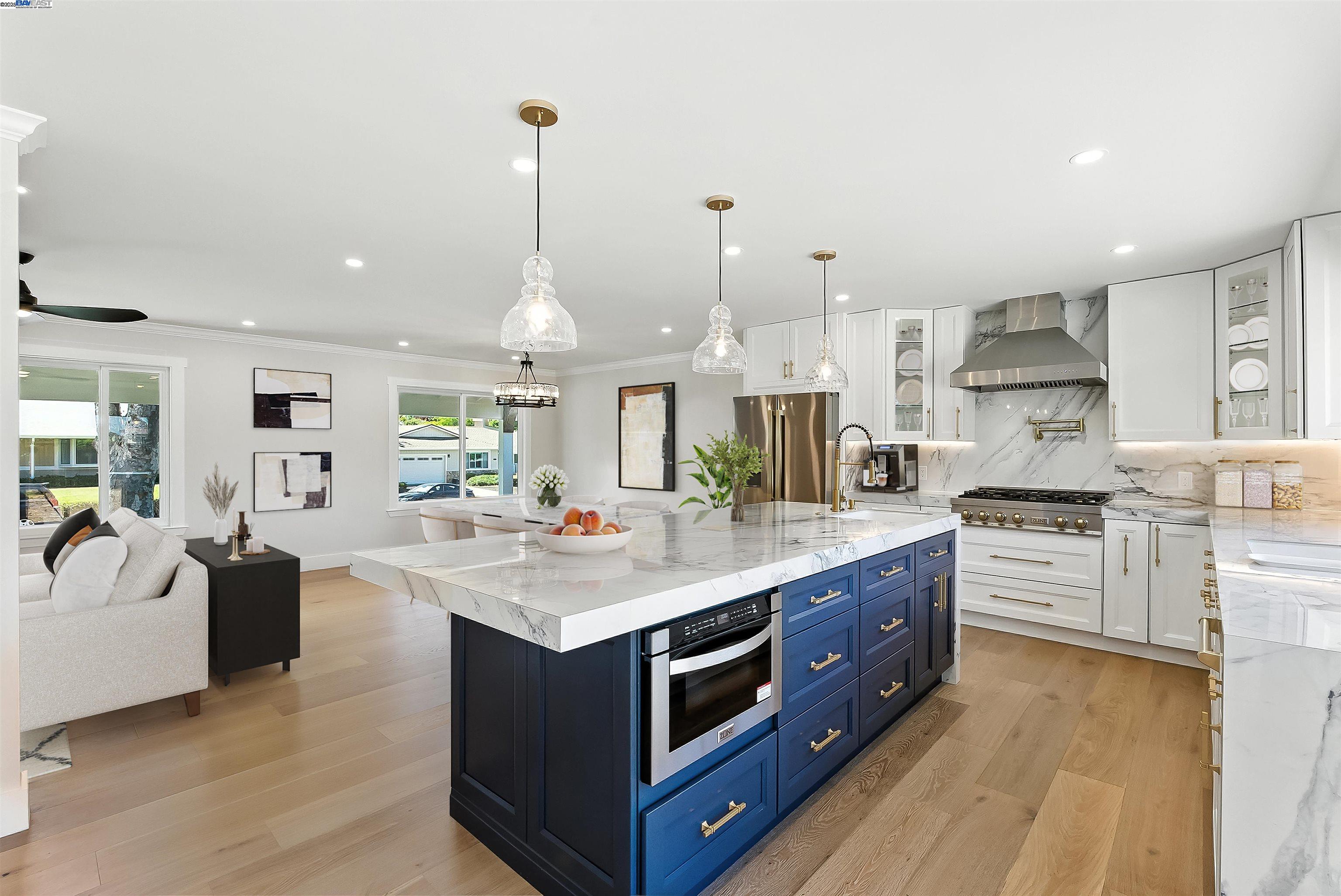Detail Gallery Image 10 of 55 For 5701 Lewis Way, Concord,  CA 94521 - 4 Beds | 2/1 Baths