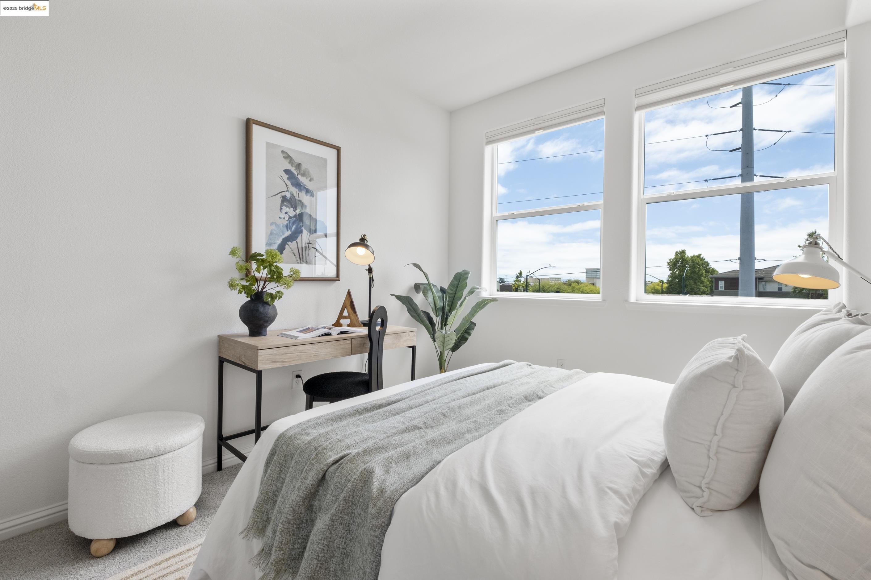 Detail Gallery Image 17 of 44 For 2818 Fifth Street, Alameda,  CA 94501 - 2 Beds | 2 Baths