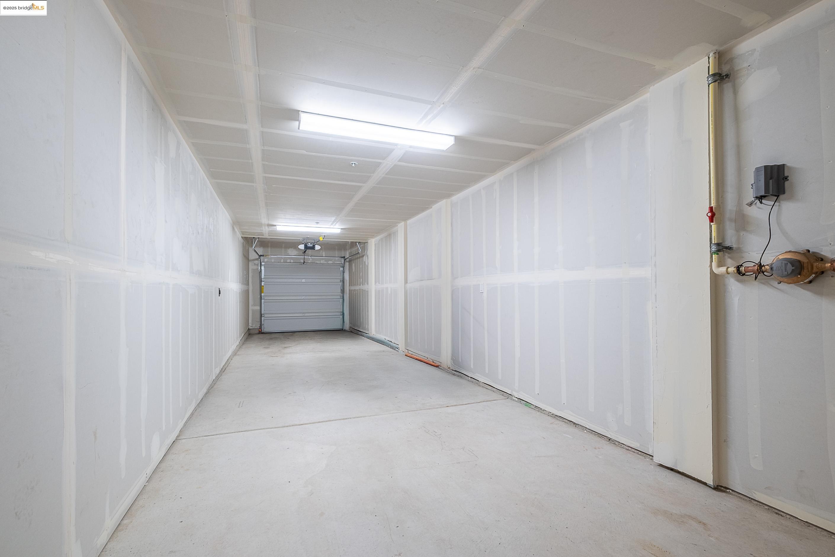 Detail Gallery Image 30 of 44 For 2818 Fifth Street, Alameda,  CA 94501 - 2 Beds | 2 Baths