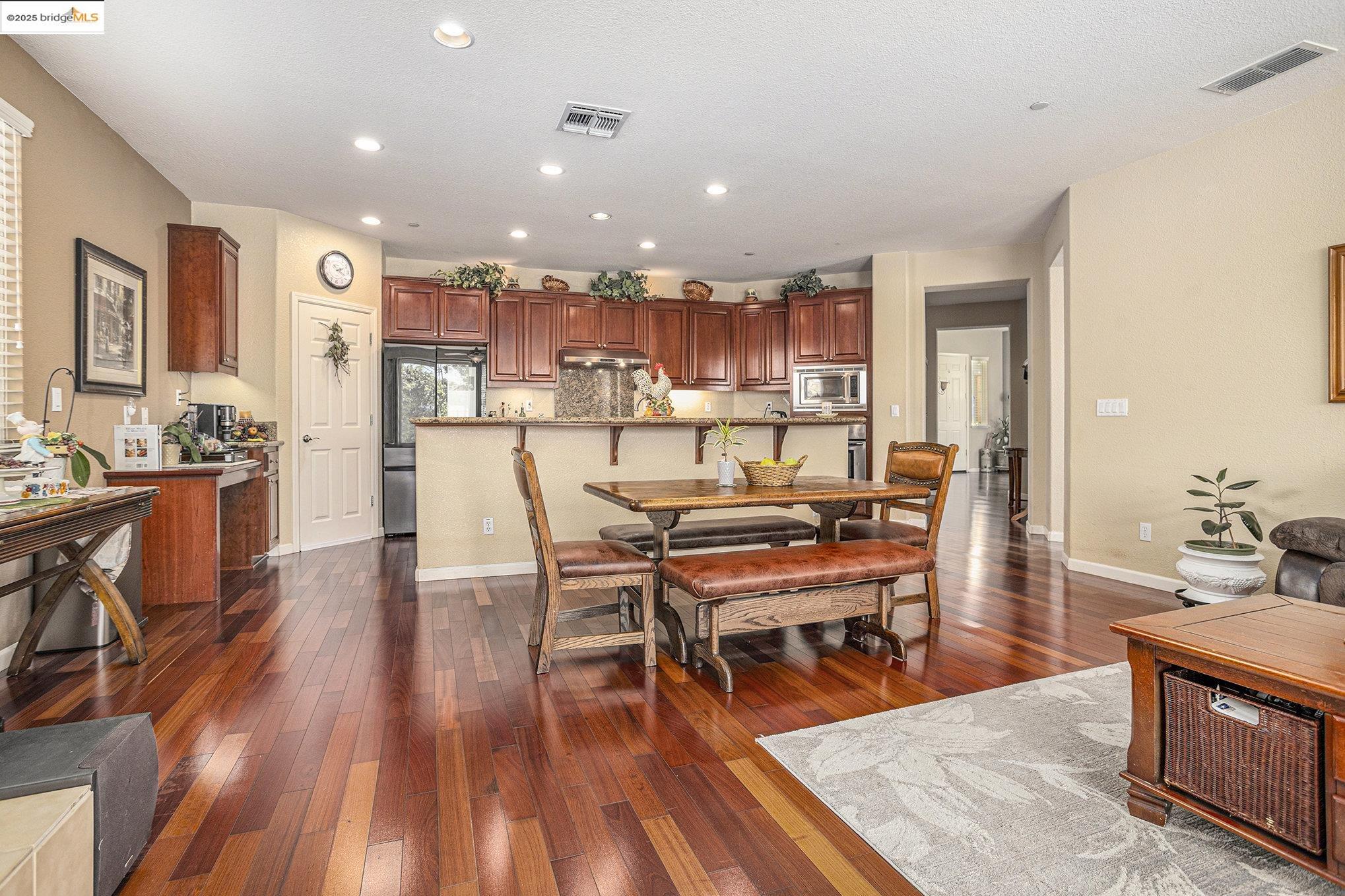 Detail Gallery Image 11 of 38 For 2655 Torrey Pines Dr, Brentwood,  CA 94513 - 4 Beds | 3 Baths