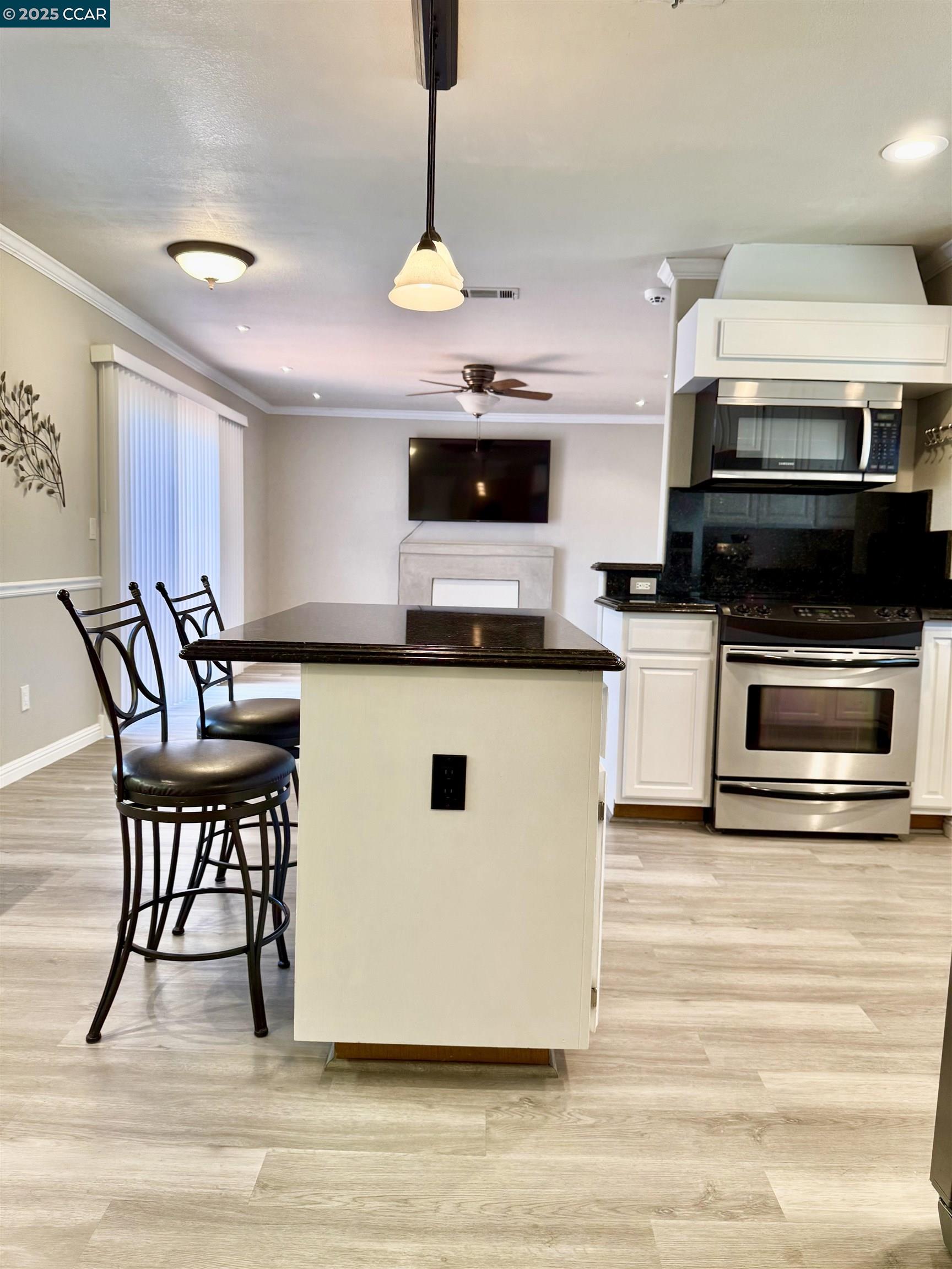 Detail Gallery Image 11 of 49 For 64 Rodondo Ave, Suisun City,  CA 94585 - 4 Beds | 2 Baths