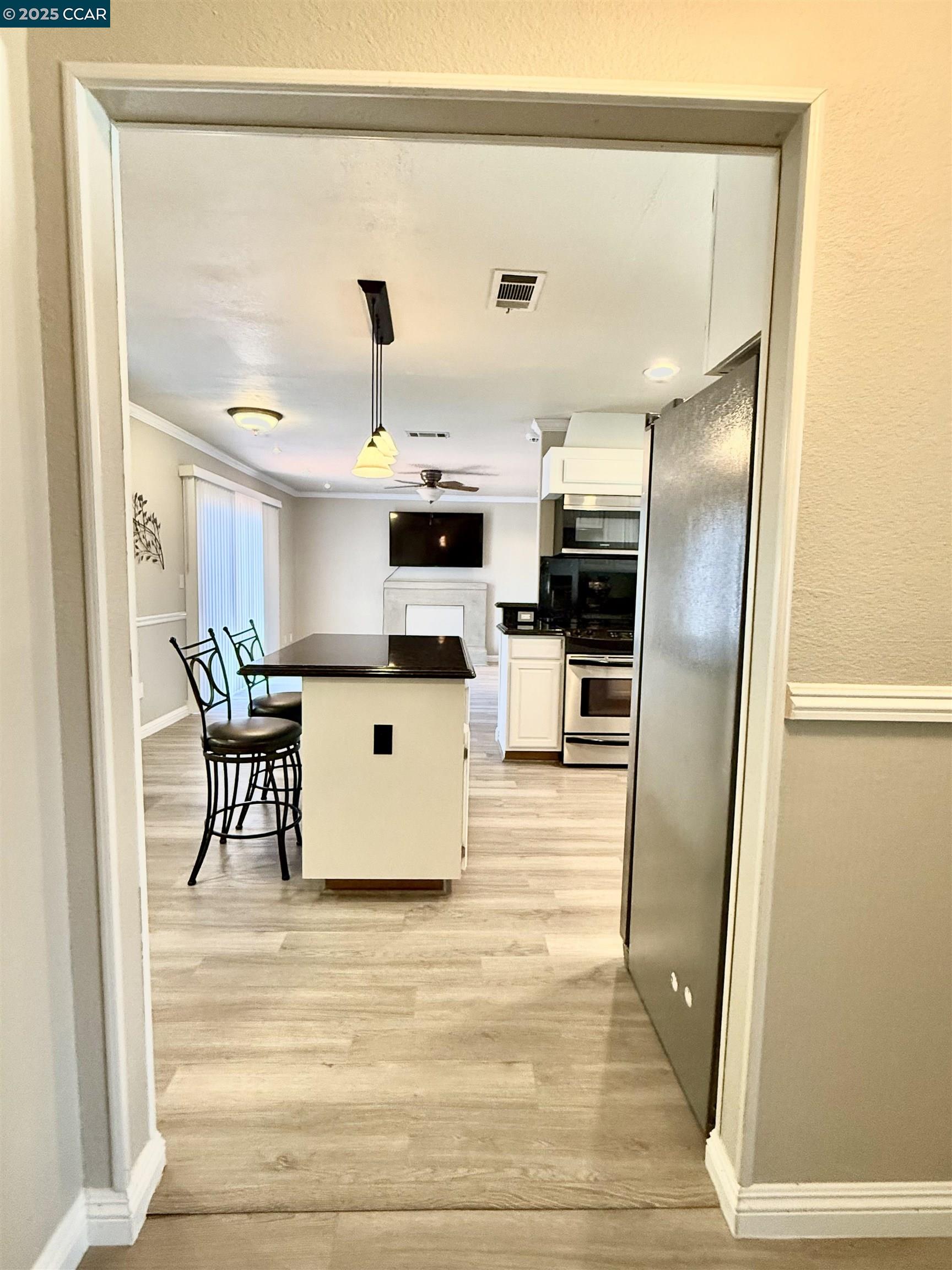 Detail Gallery Image 10 of 49 For 64 Rodondo Ave, Suisun City,  CA 94585 - 4 Beds | 2 Baths