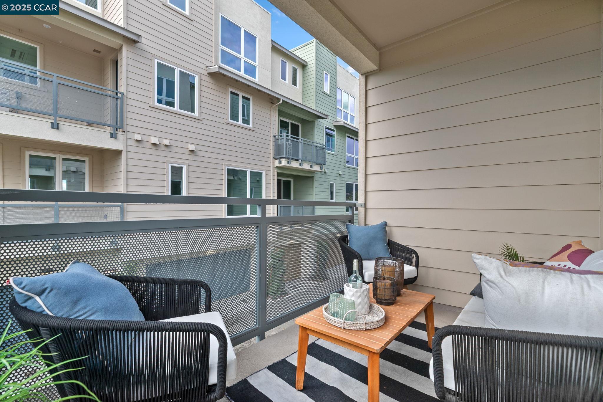 Detail Gallery Image 34 of 39 For 27276 Cosmo Ct, Hayward,  CA 94541 - 3 Beds | 2/1 Baths