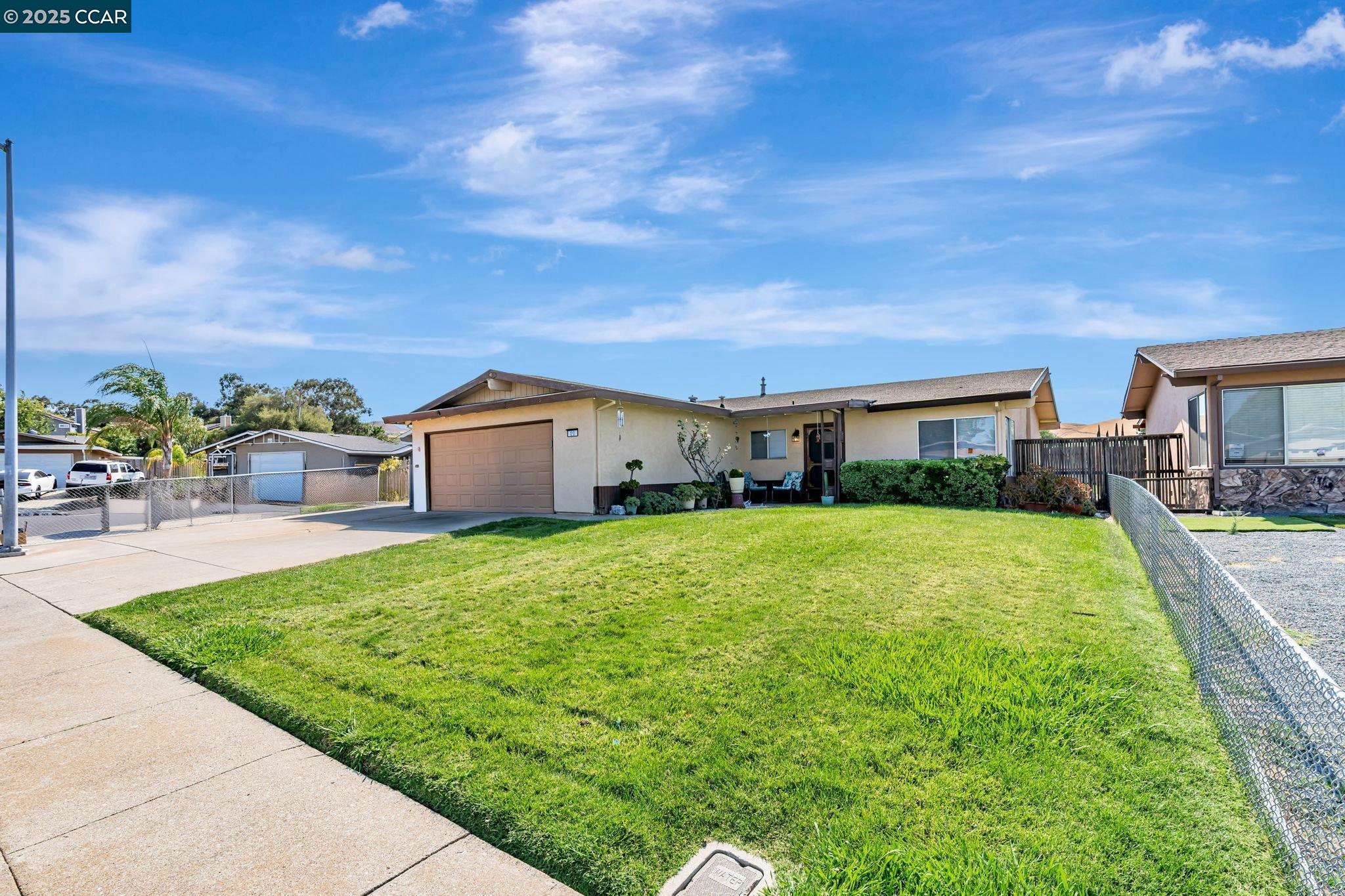Detail Gallery Image 3 of 29 For 120 Butte Ct, Bay Point,  CA 94565 - 4 Beds | 2 Baths