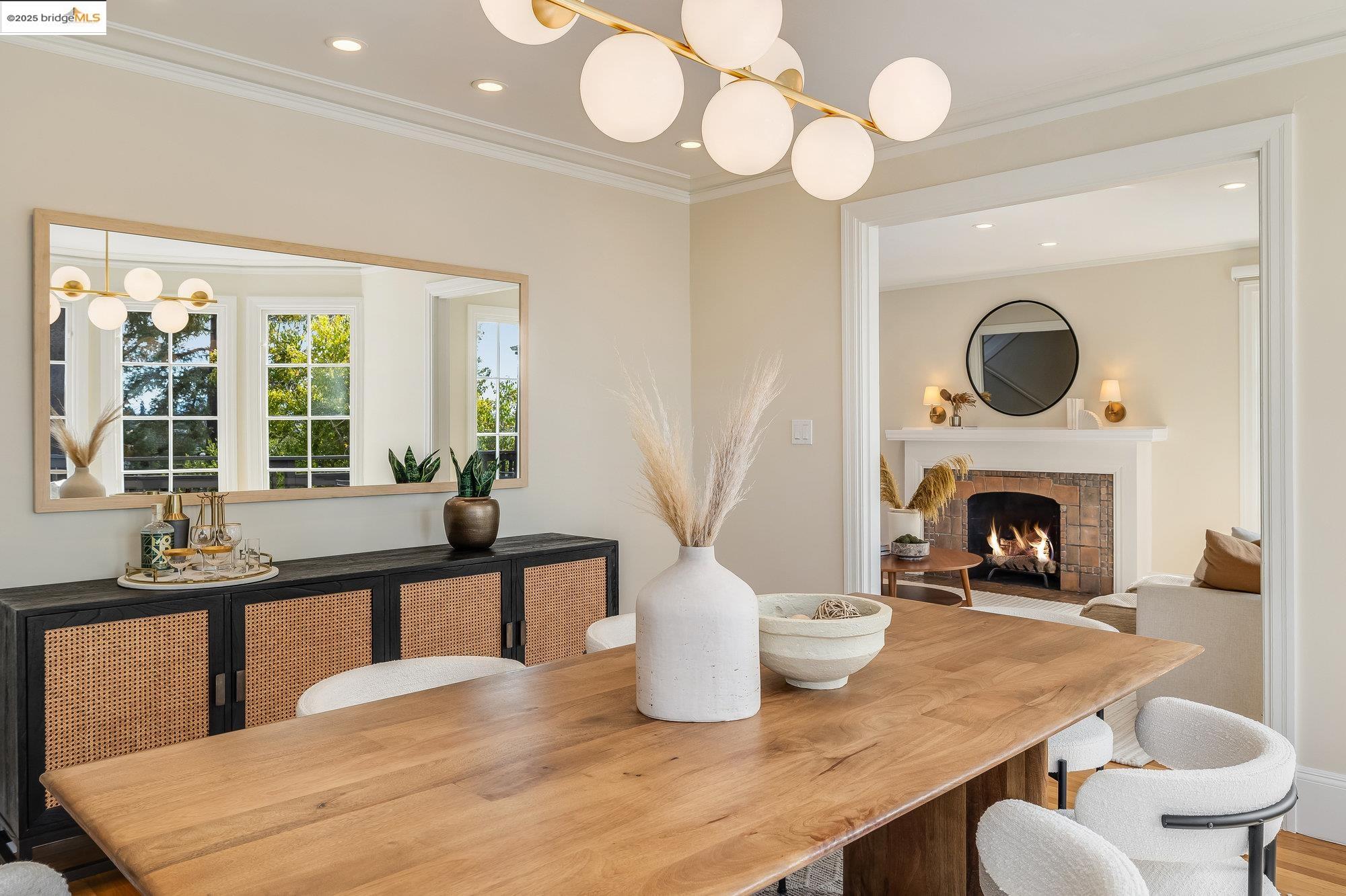 Detail Gallery Image 14 of 44 For 740 Calmar Ave, Oakland,  CA 94610 - 3 Beds | 2/1 Baths