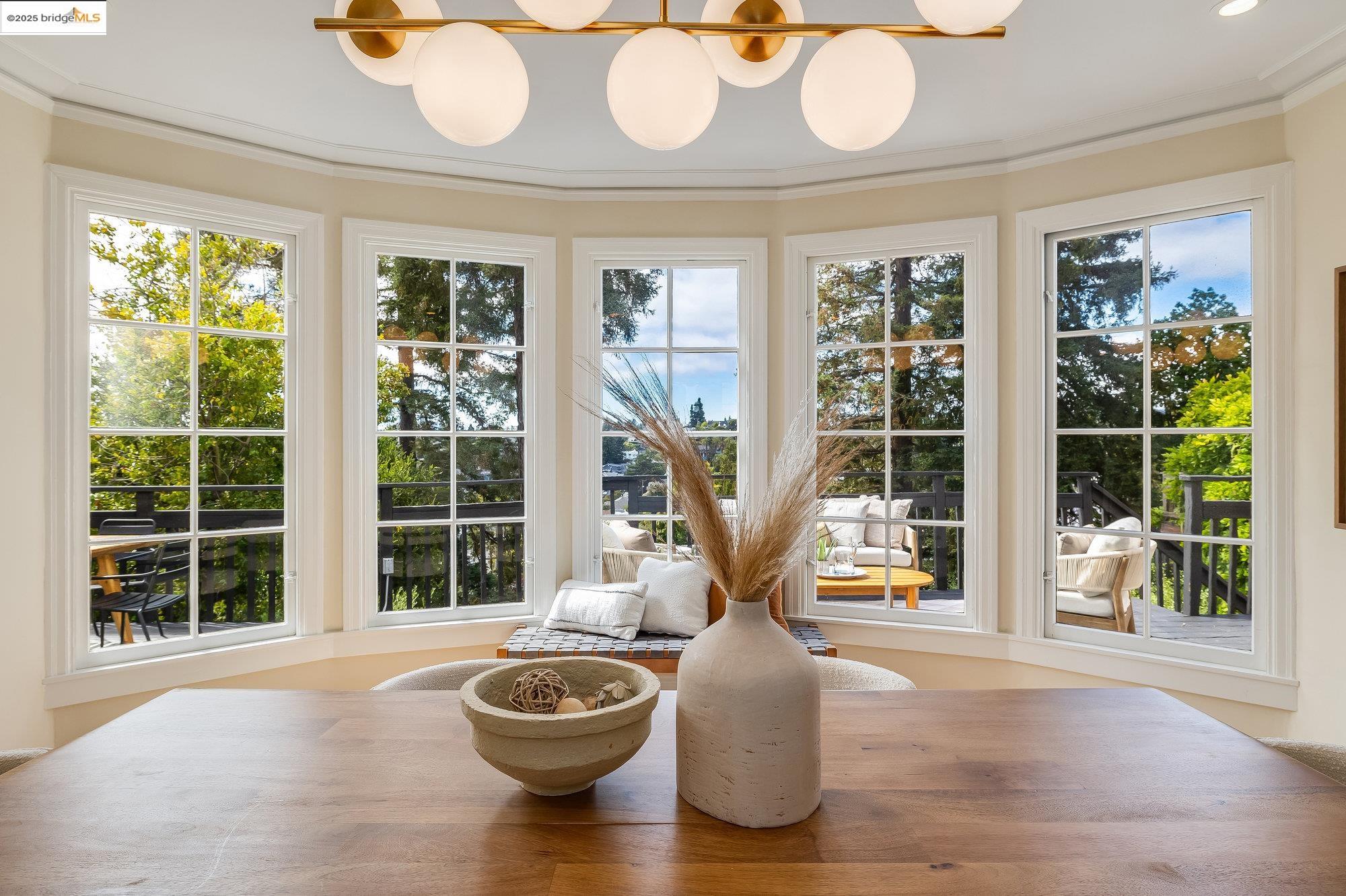 Detail Gallery Image 15 of 44 For 740 Calmar Ave, Oakland,  CA 94610 - 3 Beds | 2/1 Baths