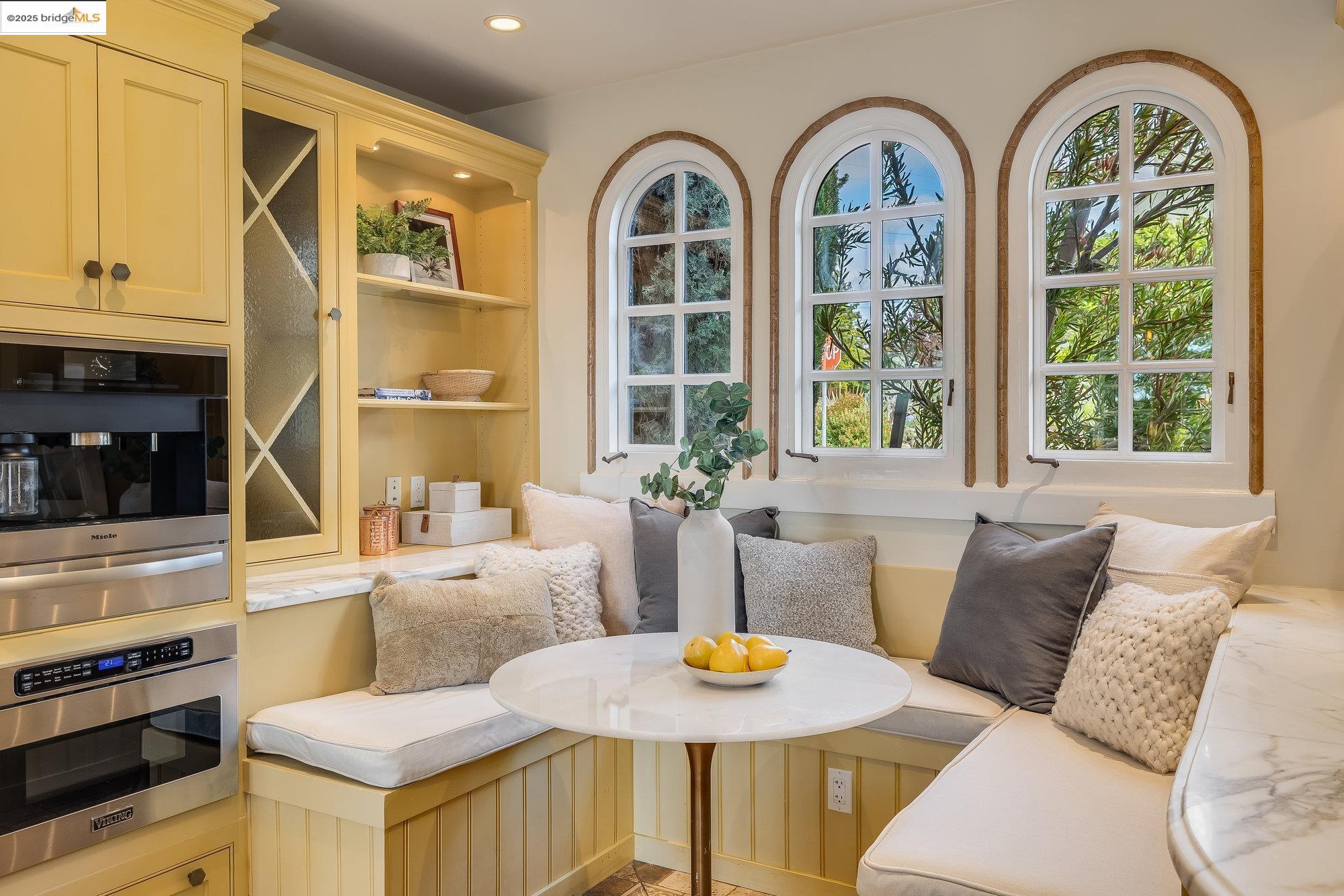 Detail Gallery Image 22 of 44 For 740 Calmar Ave, Oakland,  CA 94610 - 3 Beds | 2/1 Baths
