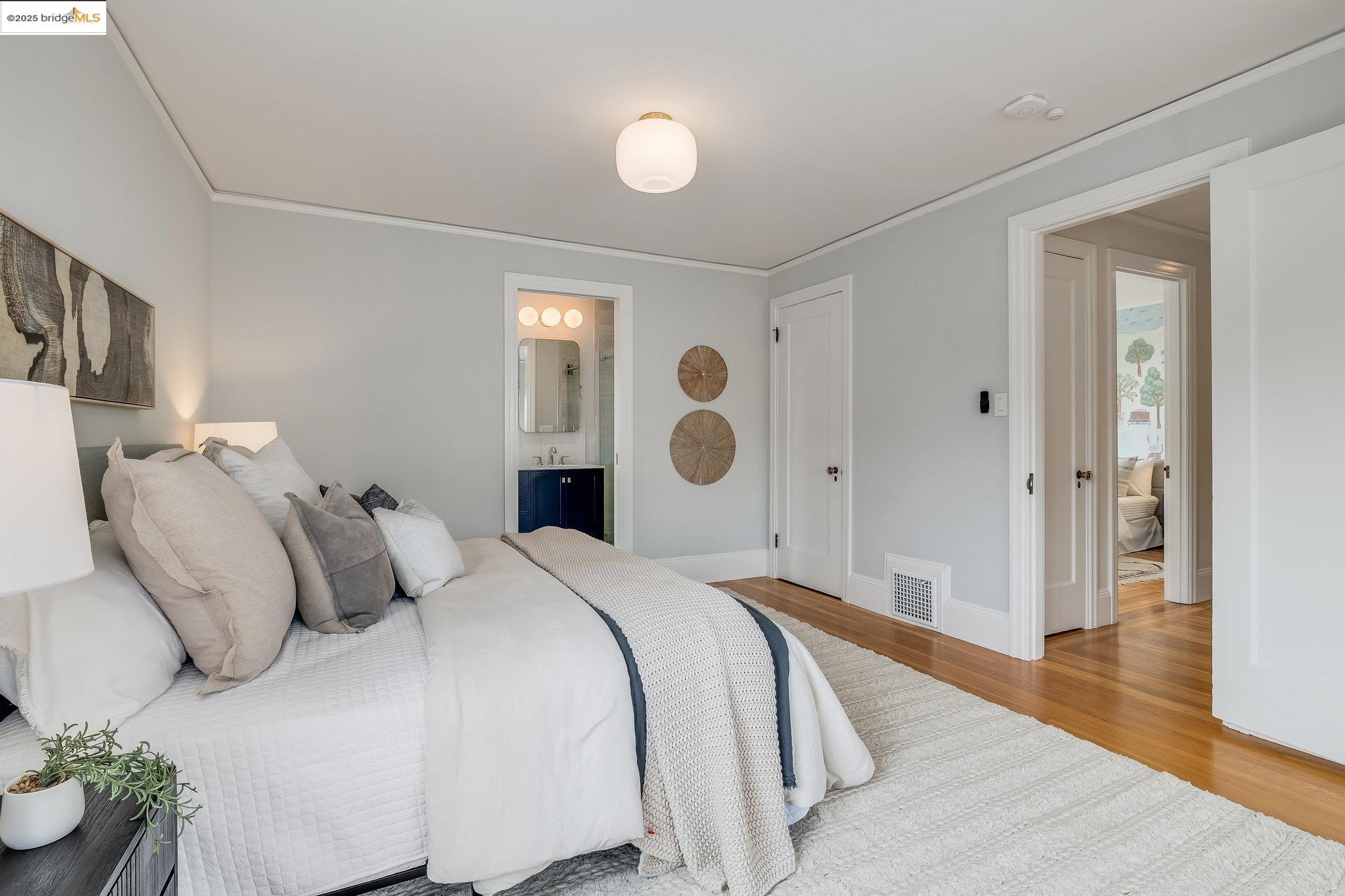 Detail Gallery Image 26 of 44 For 740 Calmar Ave, Oakland,  CA 94610 - 3 Beds | 2/1 Baths