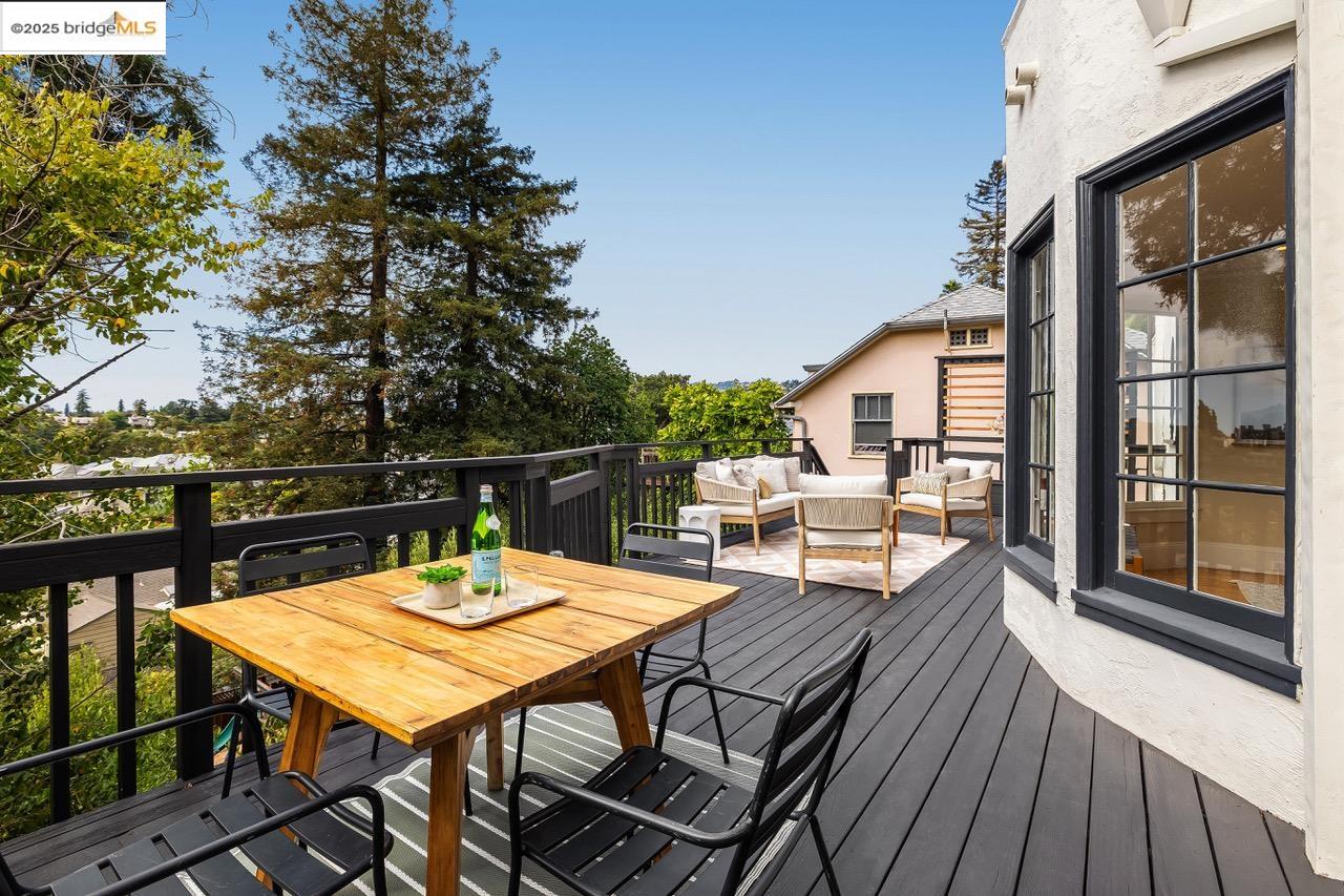 Detail Gallery Image 8 of 44 For 740 Calmar Ave, Oakland,  CA 94610 - 3 Beds | 2/1 Baths