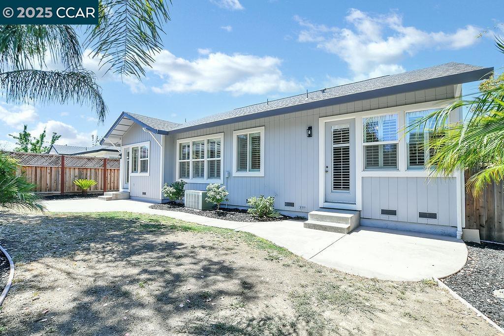 Detail Gallery Image 27 of 30 For 7782 Foppiano Way, Windsor,  CA 95492 - 4 Beds | 2 Baths