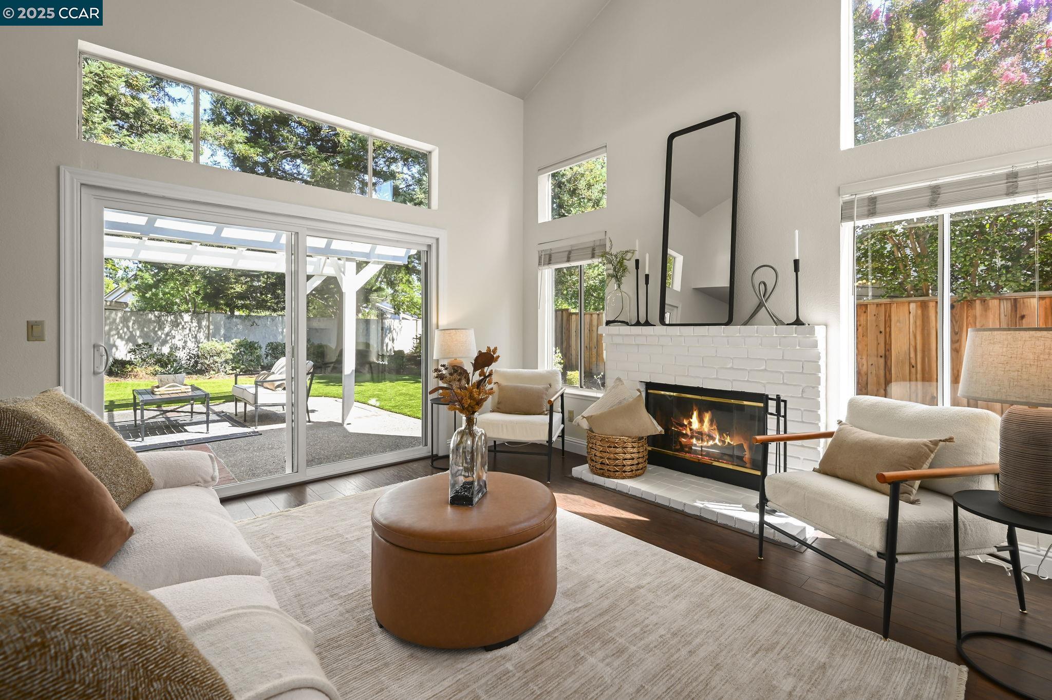 Detail Gallery Image 12 of 47 For 3705 Rose Rock Cir, Pleasanton,  CA 94588 - 4 Beds | 2/1 Baths