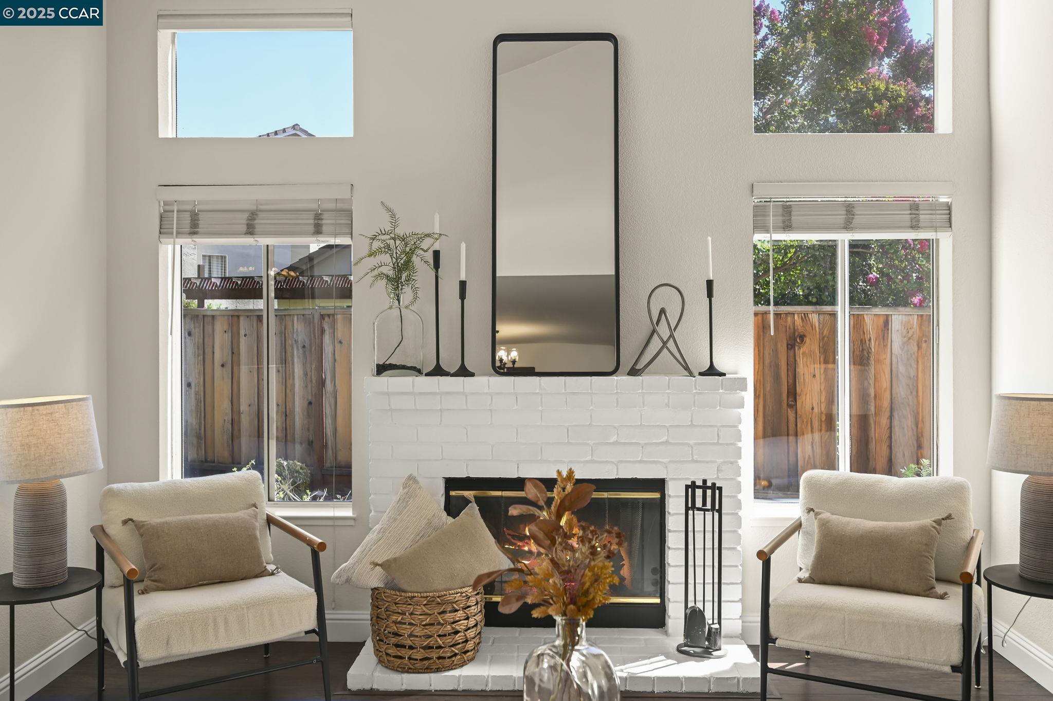 Detail Gallery Image 13 of 47 For 3705 Rose Rock Cir, Pleasanton,  CA 94588 - 4 Beds | 2/1 Baths