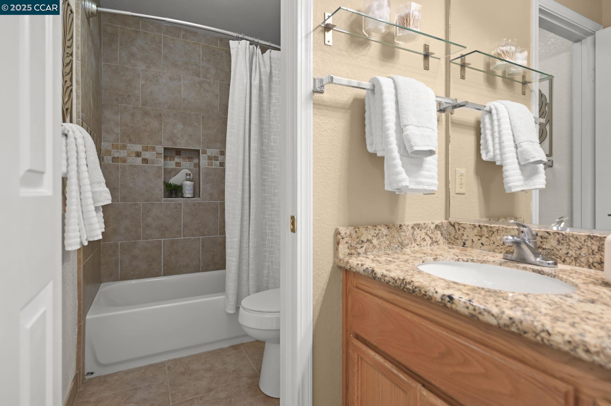 Detail Gallery Image 21 of 47 For 3705 Rose Rock Cir, Pleasanton,  CA 94588 - 4 Beds | 2/1 Baths