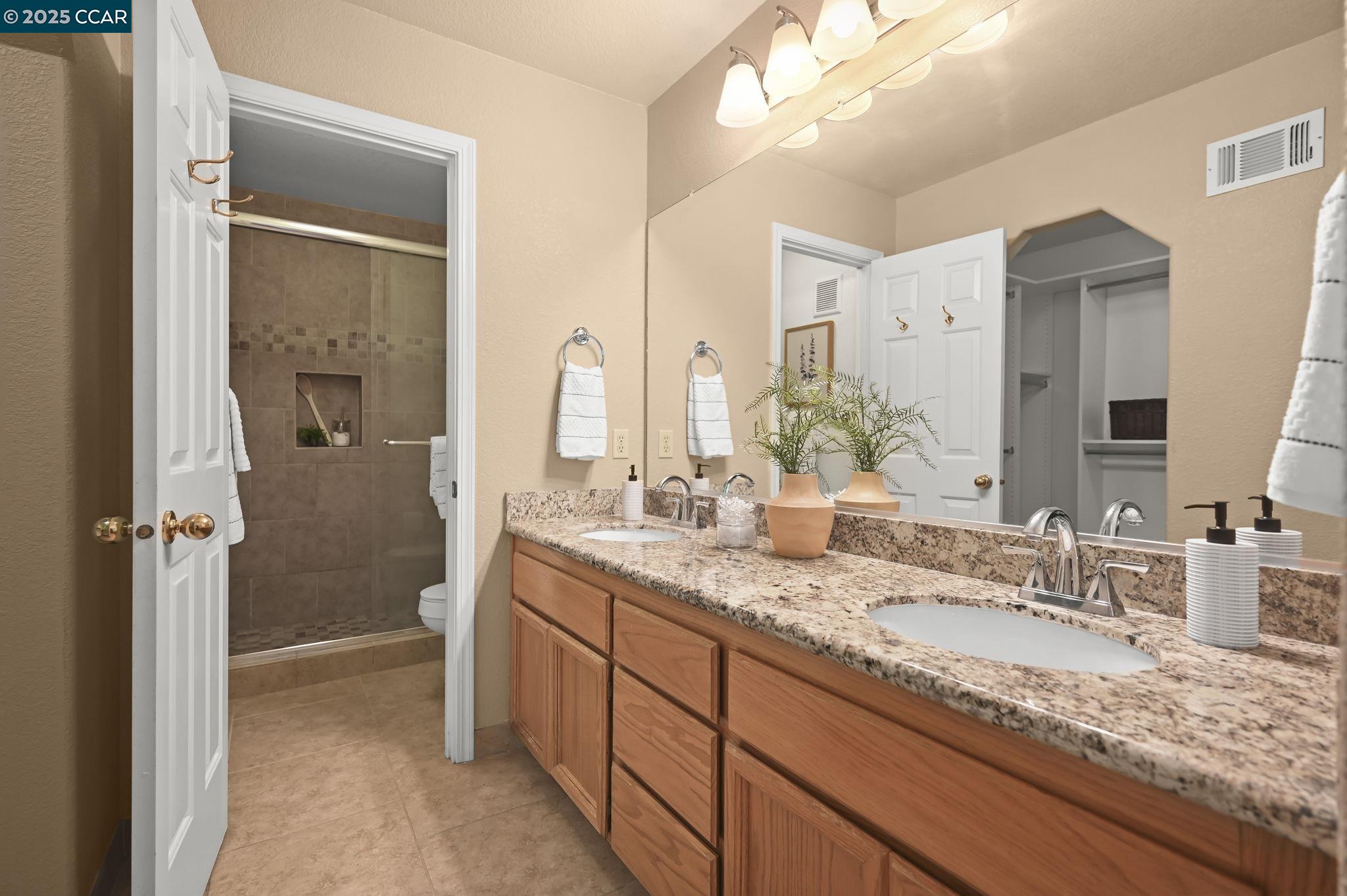 Detail Gallery Image 25 of 47 For 3705 Rose Rock Cir, Pleasanton,  CA 94588 - 4 Beds | 2/1 Baths