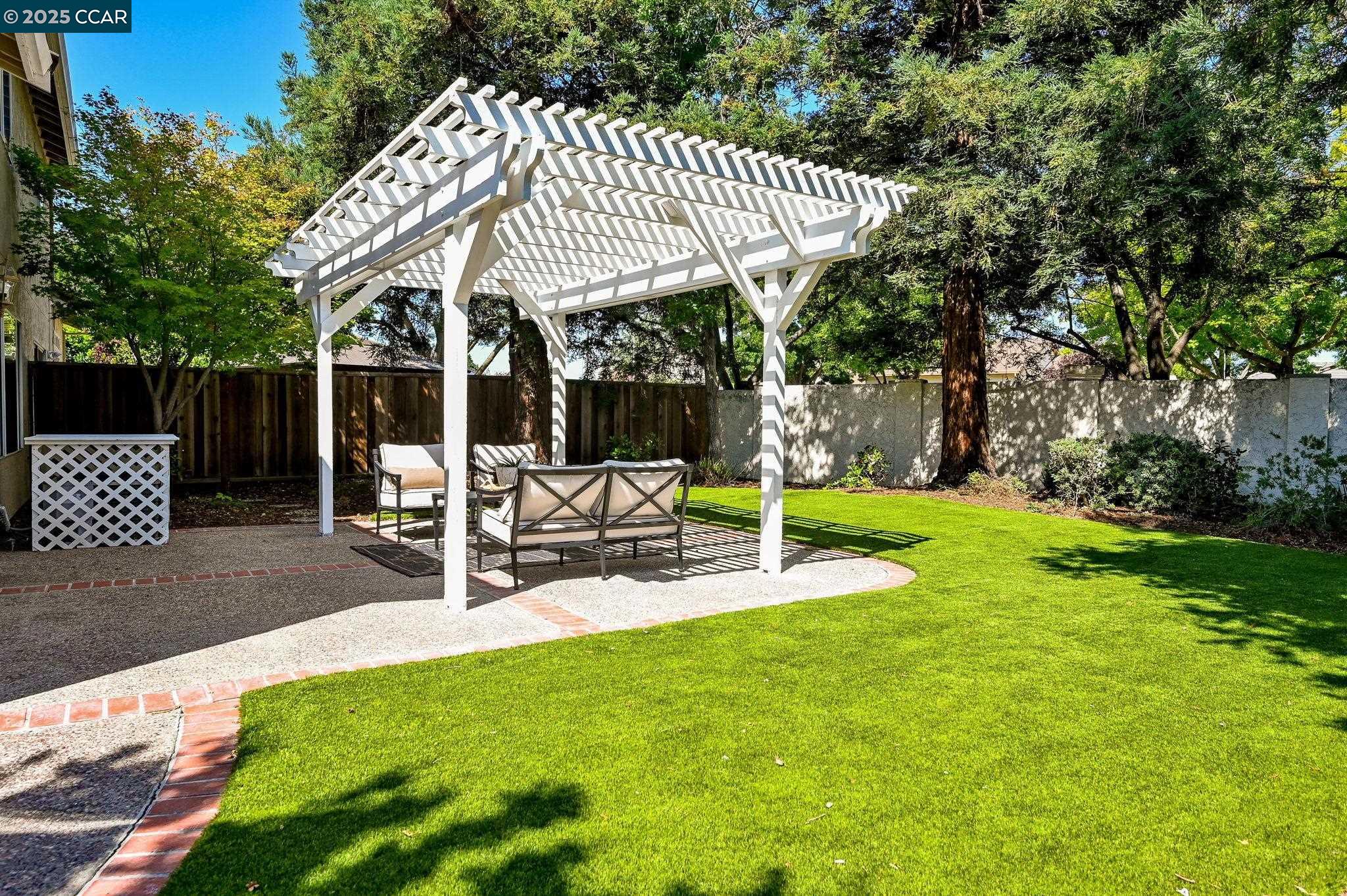 Detail Gallery Image 29 of 47 For 3705 Rose Rock Cir, Pleasanton,  CA 94588 - 4 Beds | 2/1 Baths