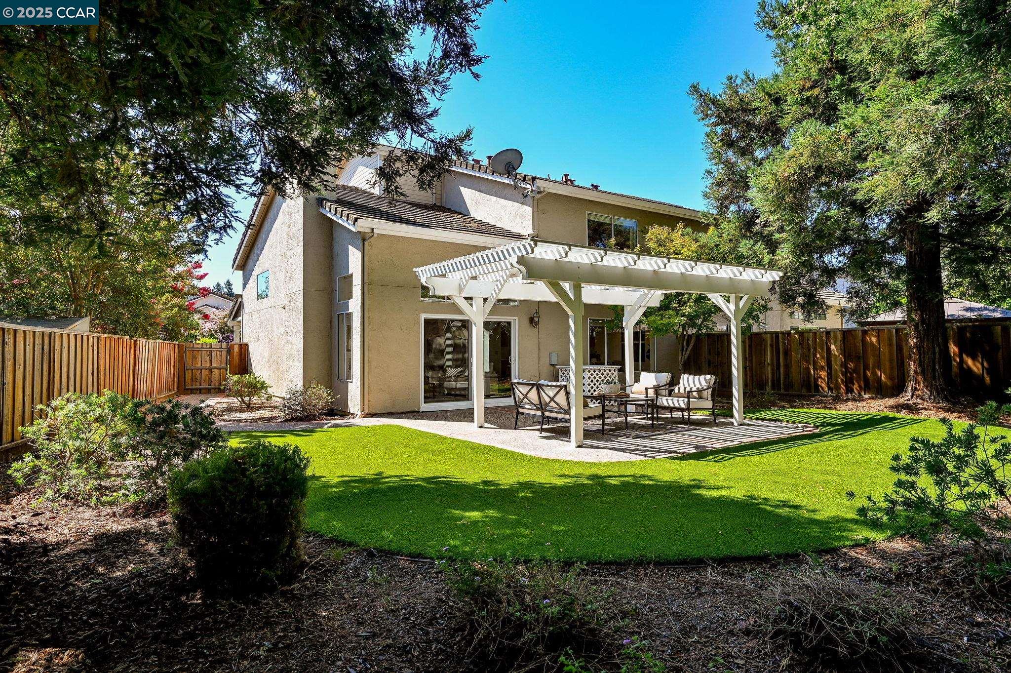 Detail Gallery Image 31 of 47 For 3705 Rose Rock Cir, Pleasanton,  CA 94588 - 4 Beds | 2/1 Baths