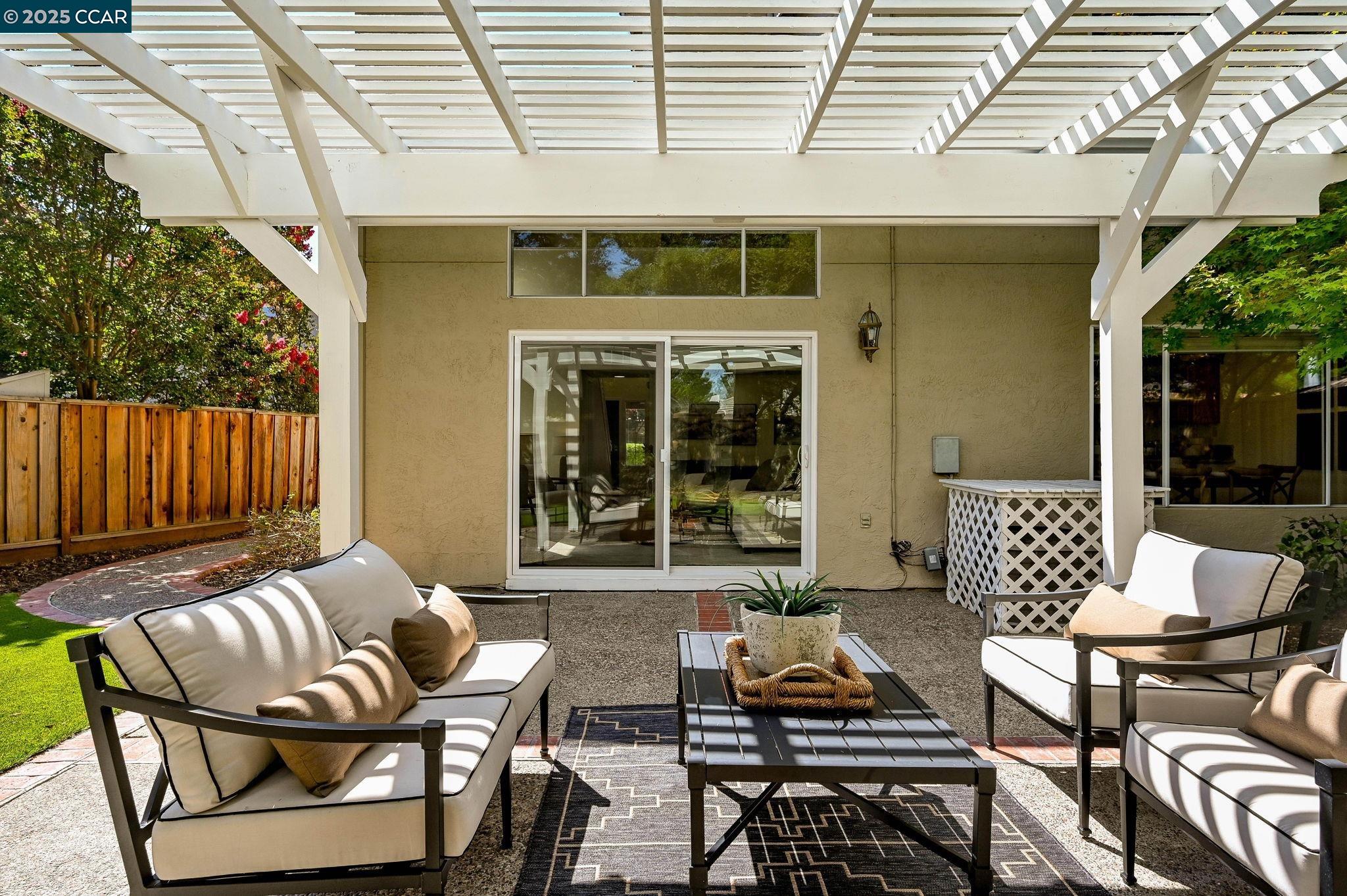 Detail Gallery Image 32 of 47 For 3705 Rose Rock Cir, Pleasanton,  CA 94588 - 4 Beds | 2/1 Baths