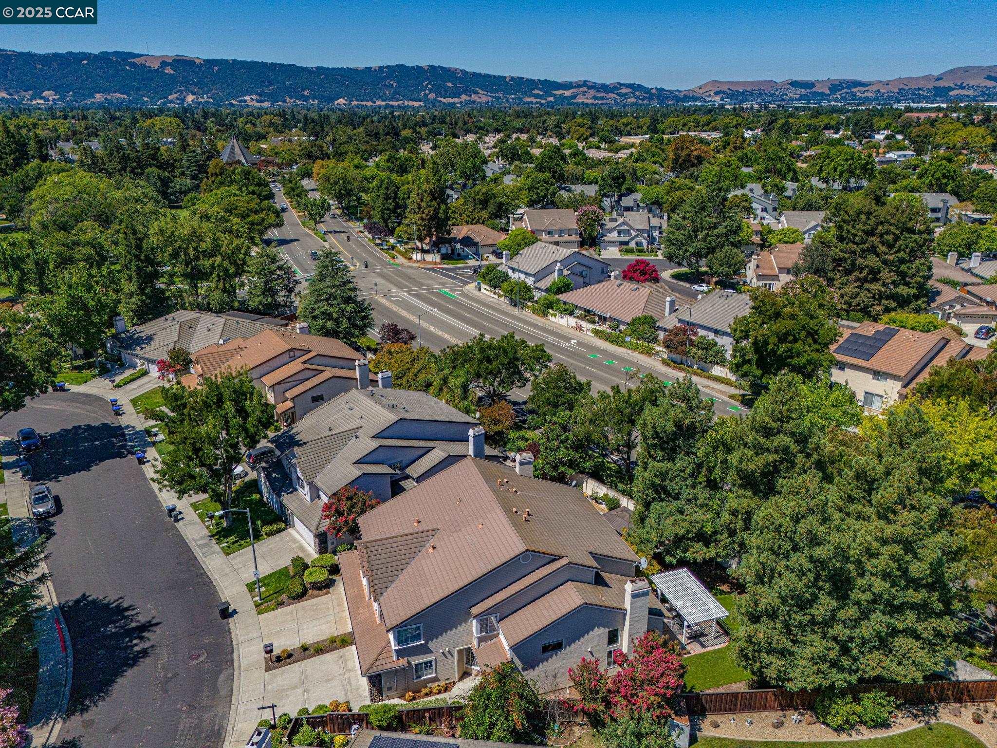 Detail Gallery Image 38 of 47 For 3705 Rose Rock Cir, Pleasanton,  CA 94588 - 4 Beds | 2/1 Baths