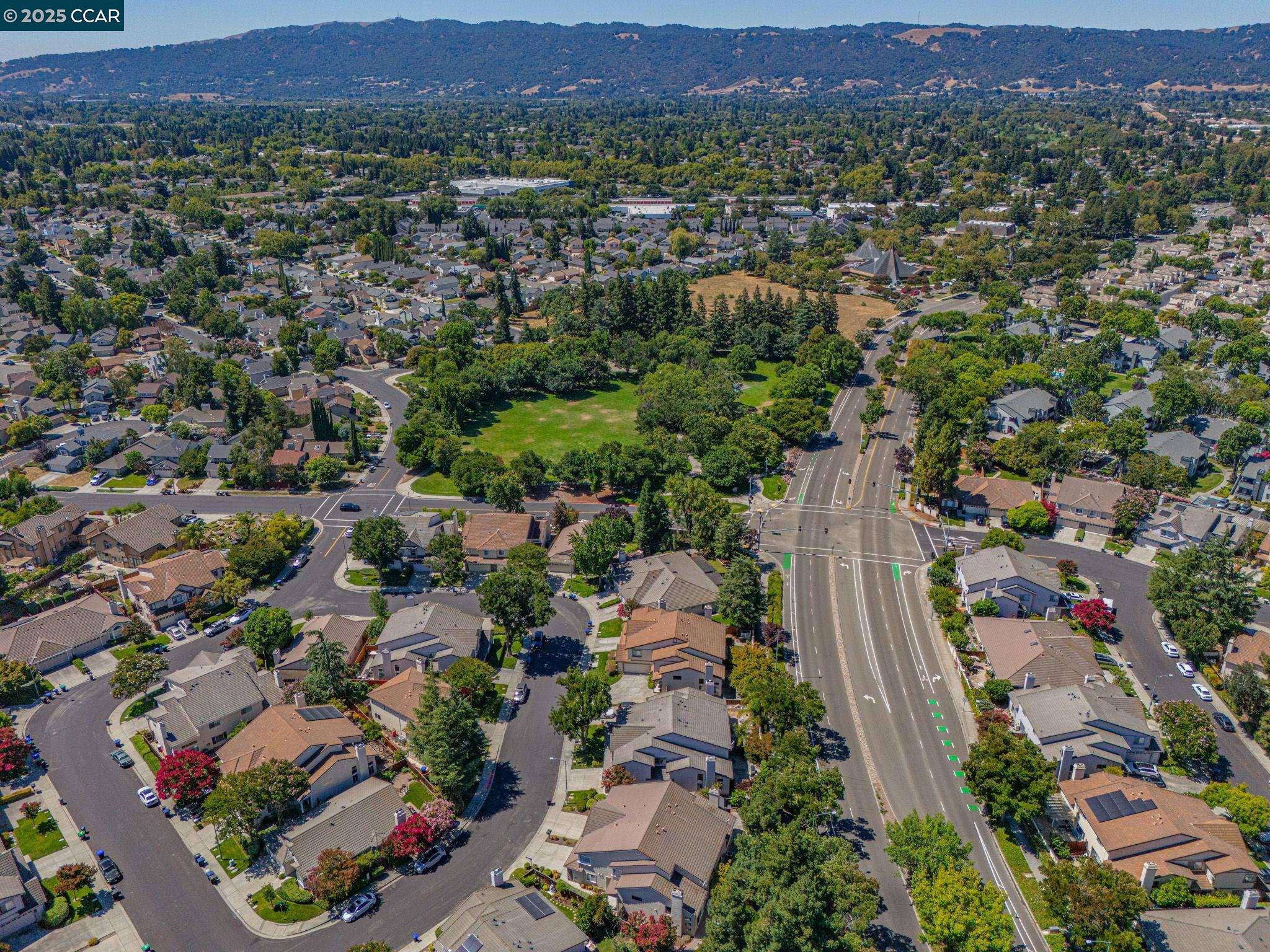 Detail Gallery Image 39 of 47 For 3705 Rose Rock Cir, Pleasanton,  CA 94588 - 4 Beds | 2/1 Baths