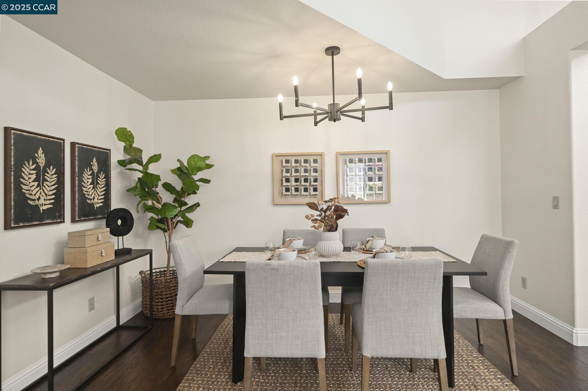 Detail Gallery Image 6 of 47 For 3705 Rose Rock Cir, Pleasanton,  CA 94588 - 4 Beds | 2/1 Baths