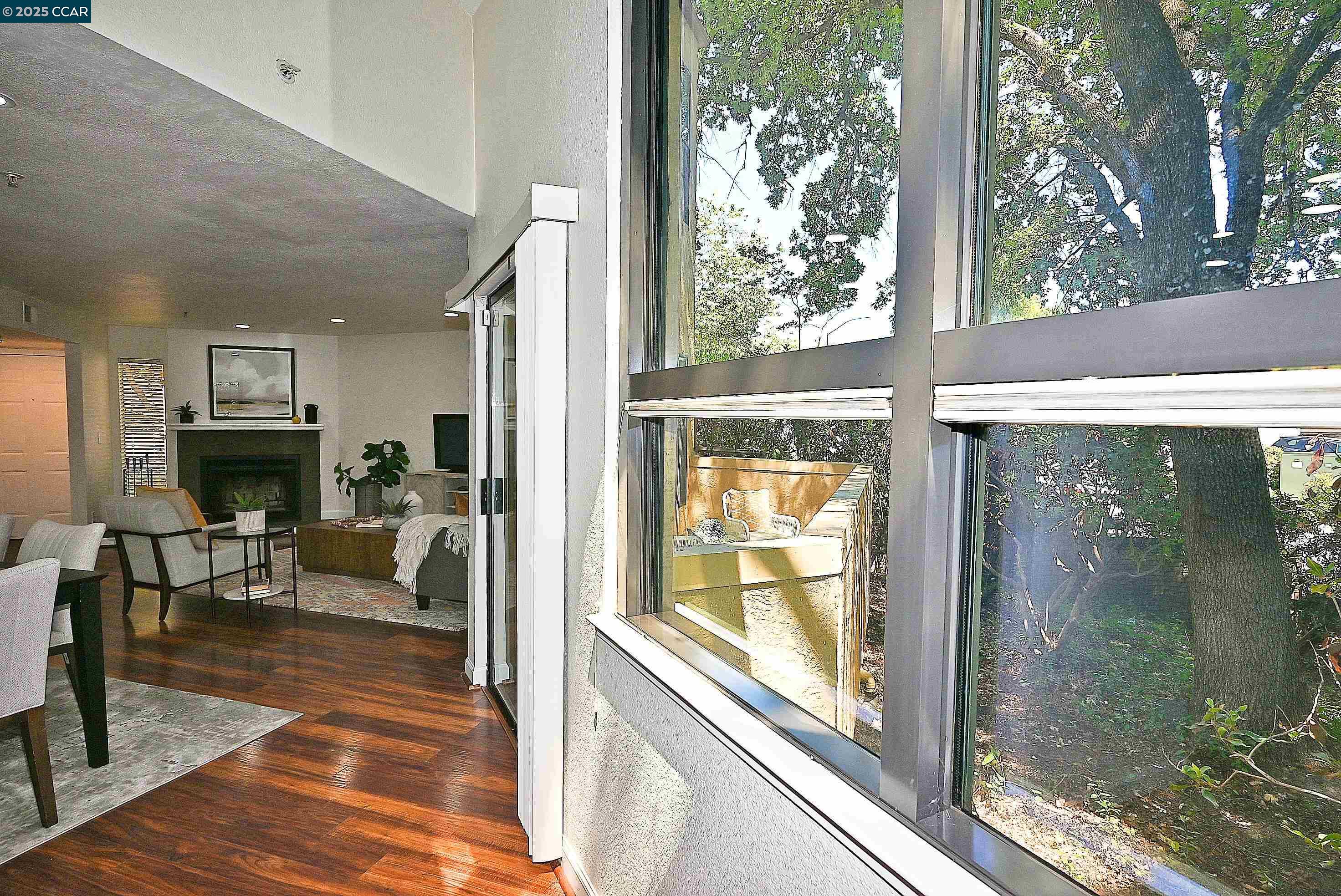 Detail Gallery Image 14 of 43 For 3279 Mt Diablo Ct #1,  Lafayette,  CA 94549 - 2 Beds | 2/1 Baths