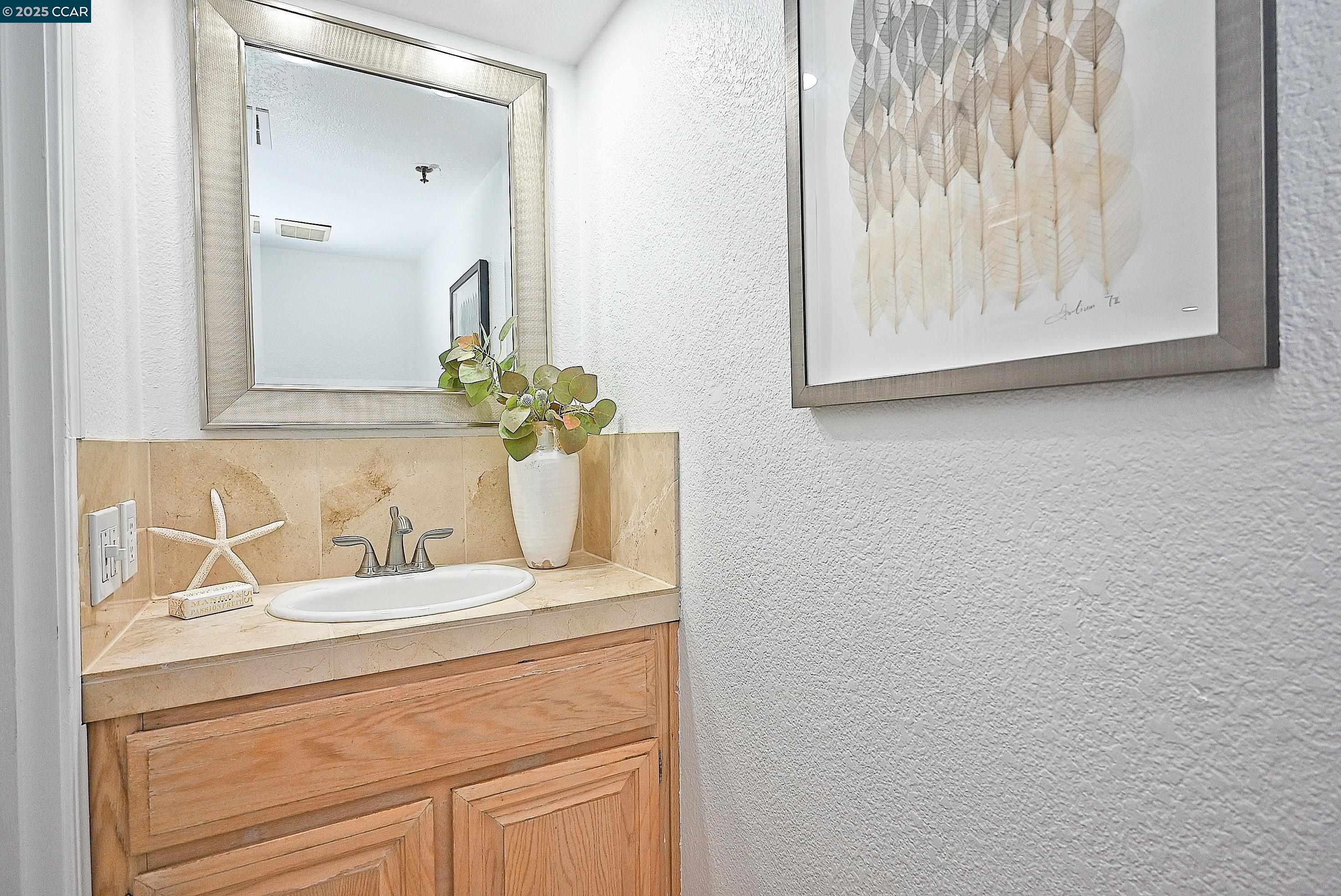 Detail Gallery Image 16 of 43 For 3279 Mt Diablo Ct #1,  Lafayette,  CA 94549 - 2 Beds | 2/1 Baths