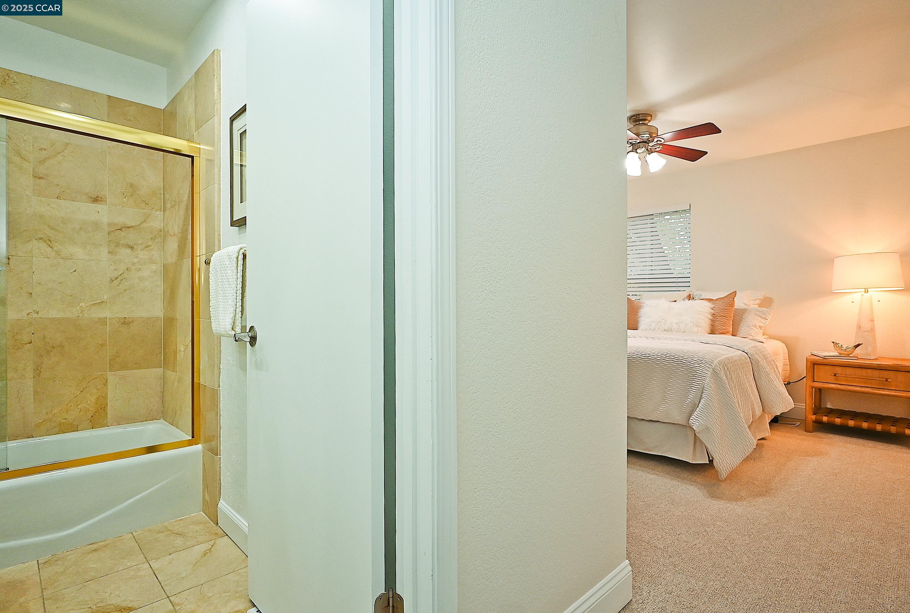 Detail Gallery Image 19 of 43 For 3279 Mt Diablo Ct #1,  Lafayette,  CA 94549 - 2 Beds | 2/1 Baths