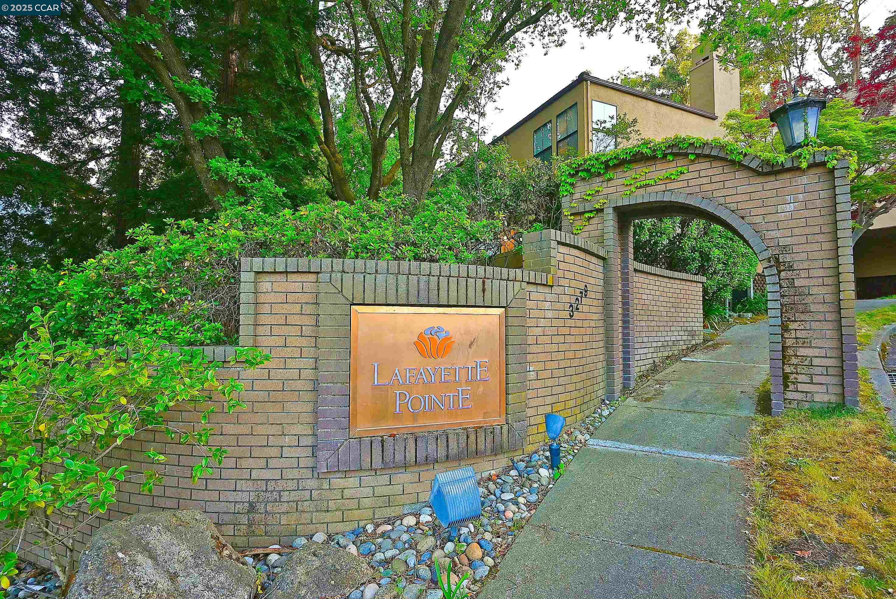 Detail Gallery Image 28 of 43 For 3279 Mt Diablo Ct #1,  Lafayette,  CA 94549 - 2 Beds | 2/1 Baths