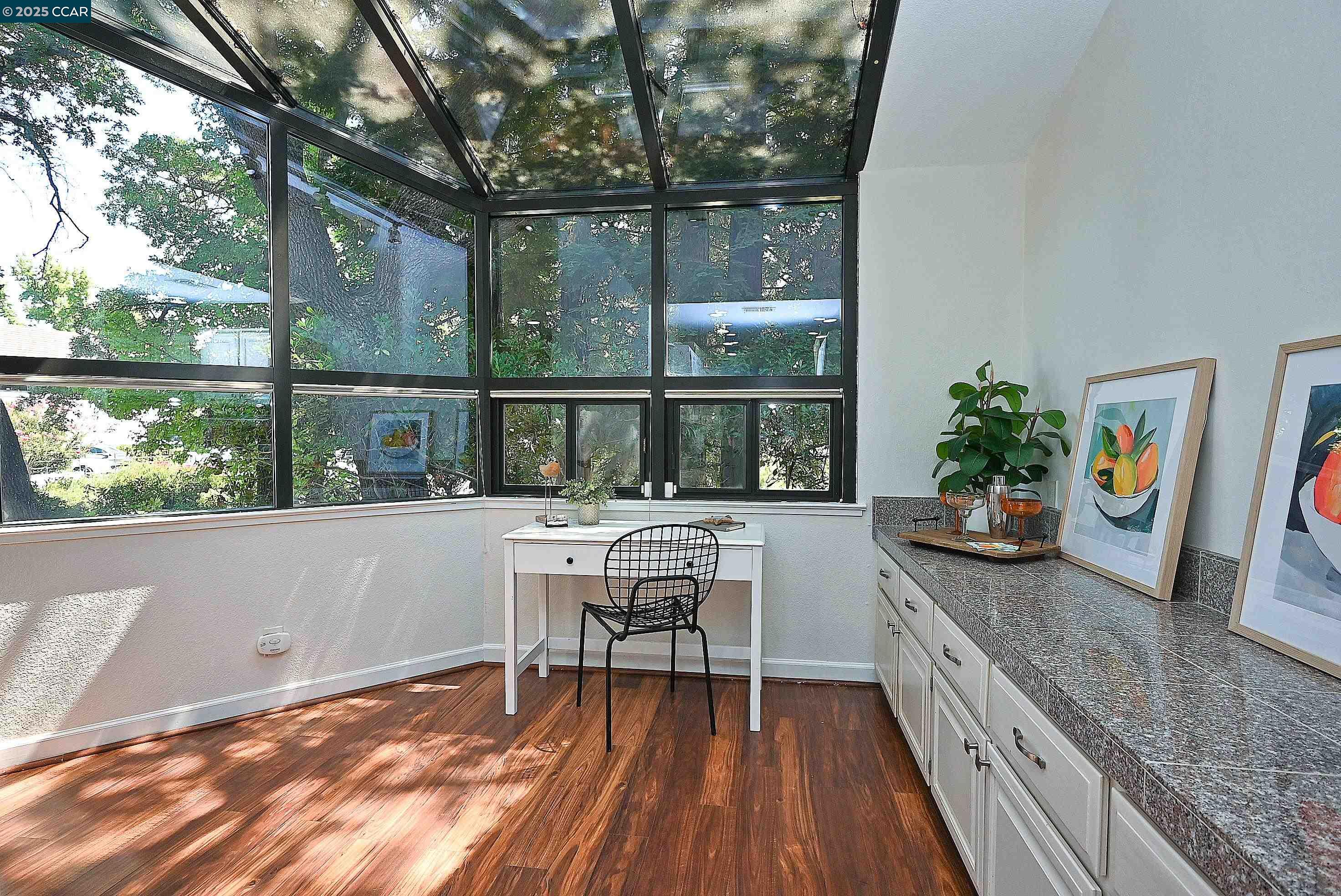 Detail Gallery Image 8 of 43 For 3279 Mt Diablo Ct #1,  Lafayette,  CA 94549 - 2 Beds | 2/1 Baths
