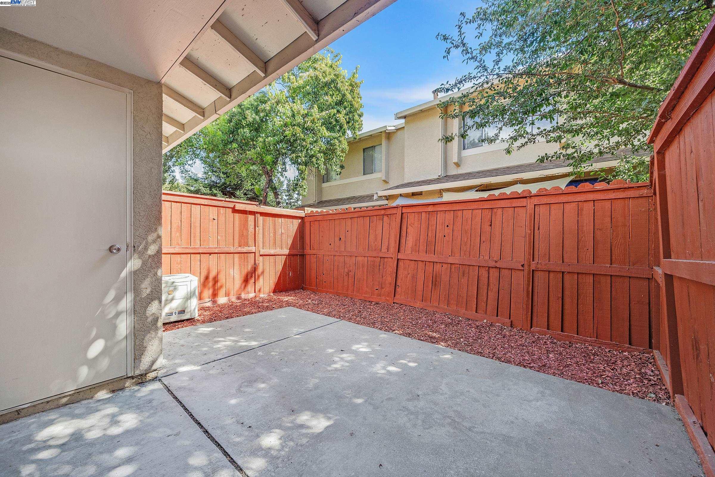 Detail Gallery Image 28 of 46 For 1941 Grande Cir #54,  Fairfield,  CA 94533 - 2 Beds | 1/1 Baths