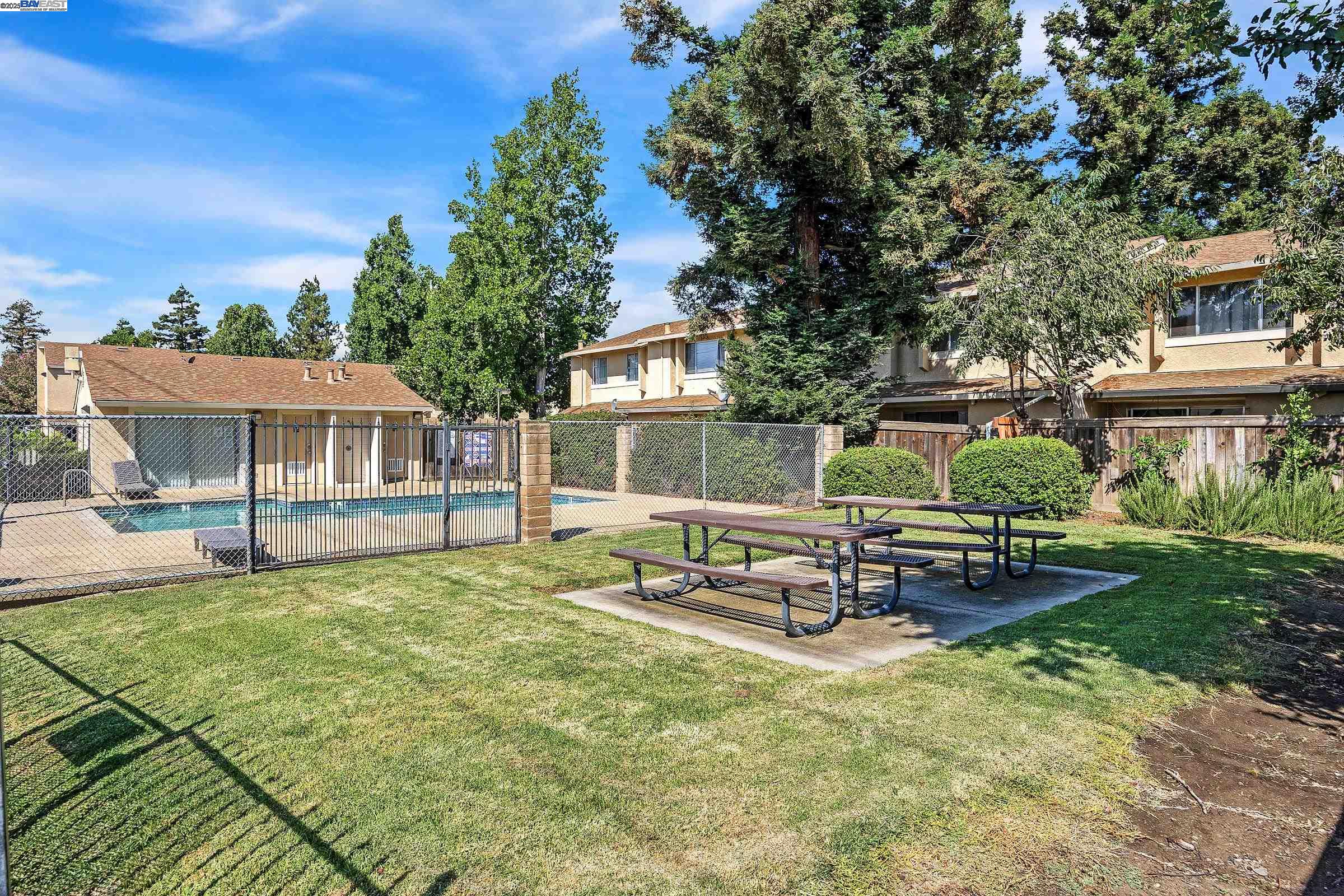 Detail Gallery Image 33 of 46 For 1941 Grande Cir #54,  Fairfield,  CA 94533 - 2 Beds | 1/1 Baths