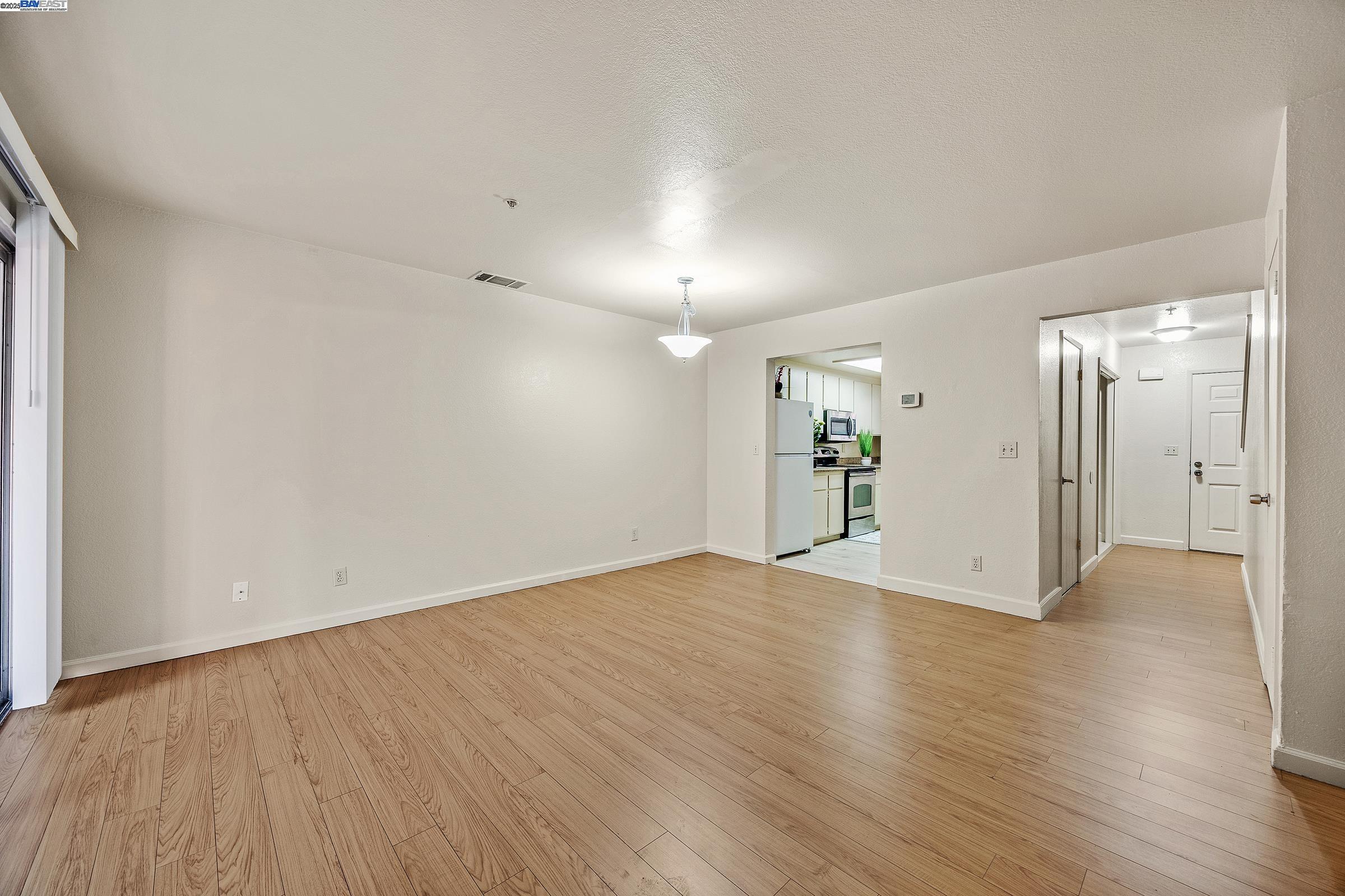 Detail Gallery Image 7 of 46 For 1941 Grande Cir #54,  Fairfield,  CA 94533 - 2 Beds | 1/1 Baths