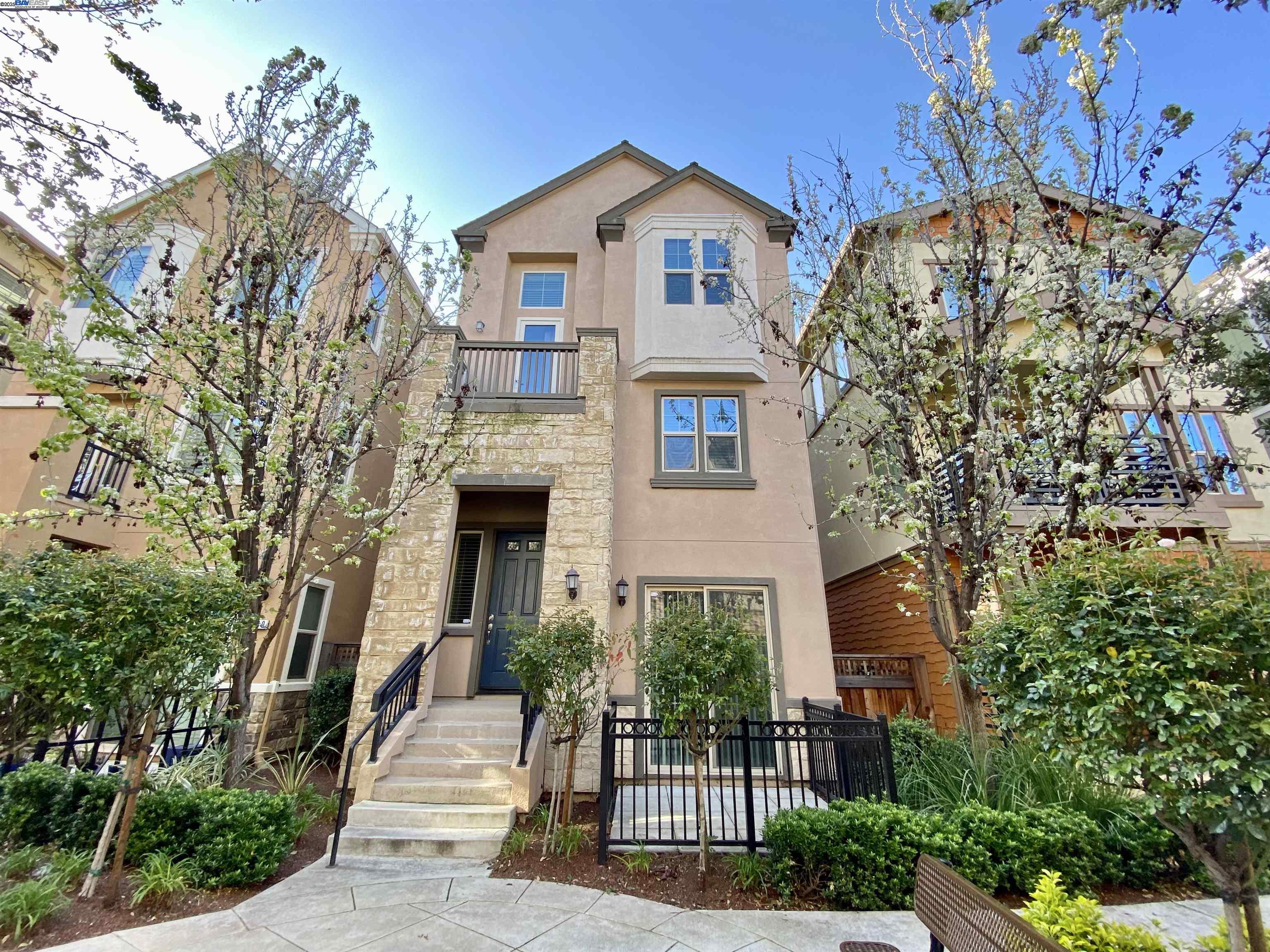 Detail Gallery Image 1 of 26 For 2932 Patcham Cmn, Livermore,  CA 94550 - 0 Beds | 1/1 Baths