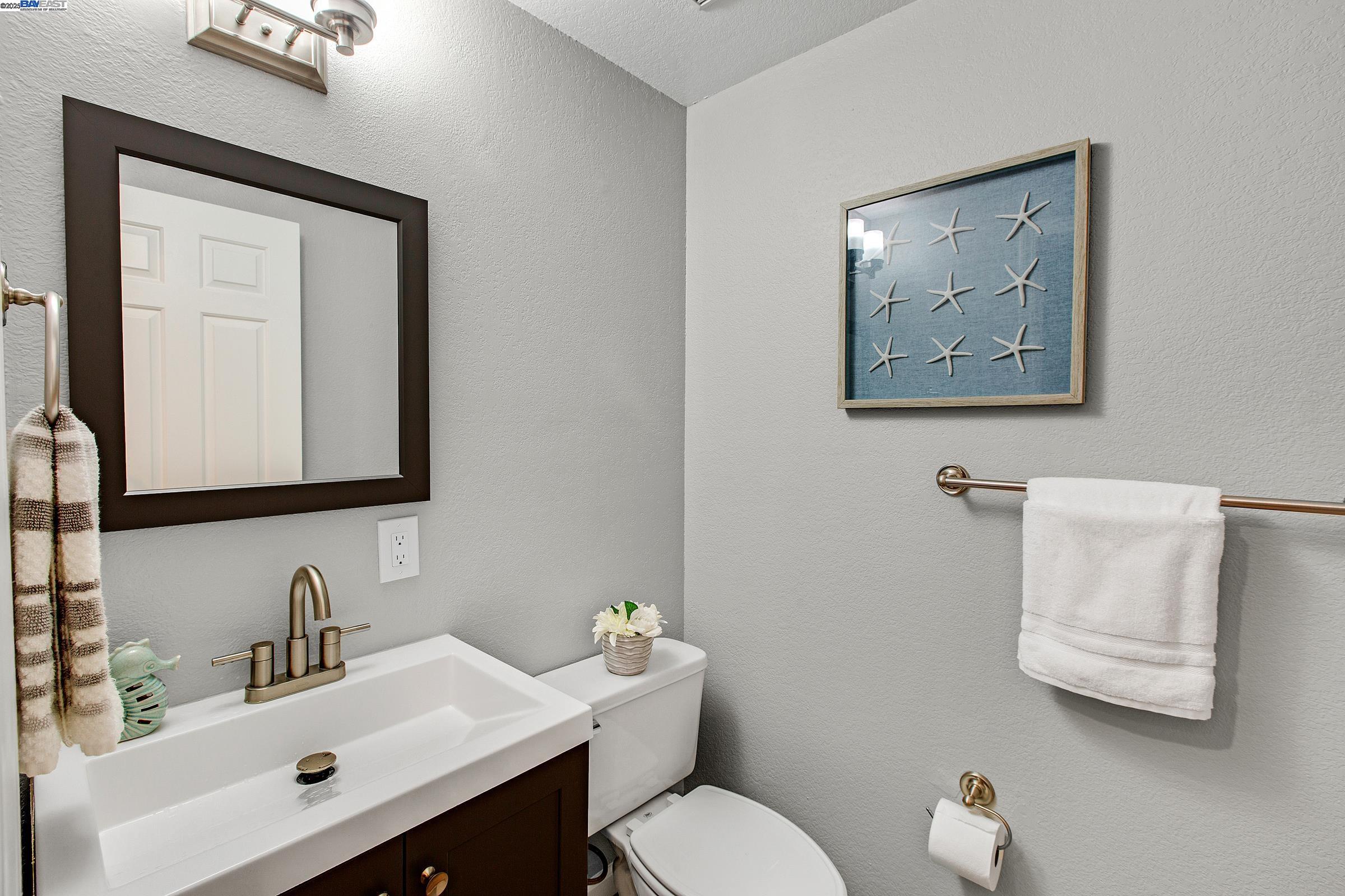 Detail Gallery Image 21 of 32 For 2218 Fazeli Court, Campbell,  CA 95008 - 2 Beds | 2/1 Baths