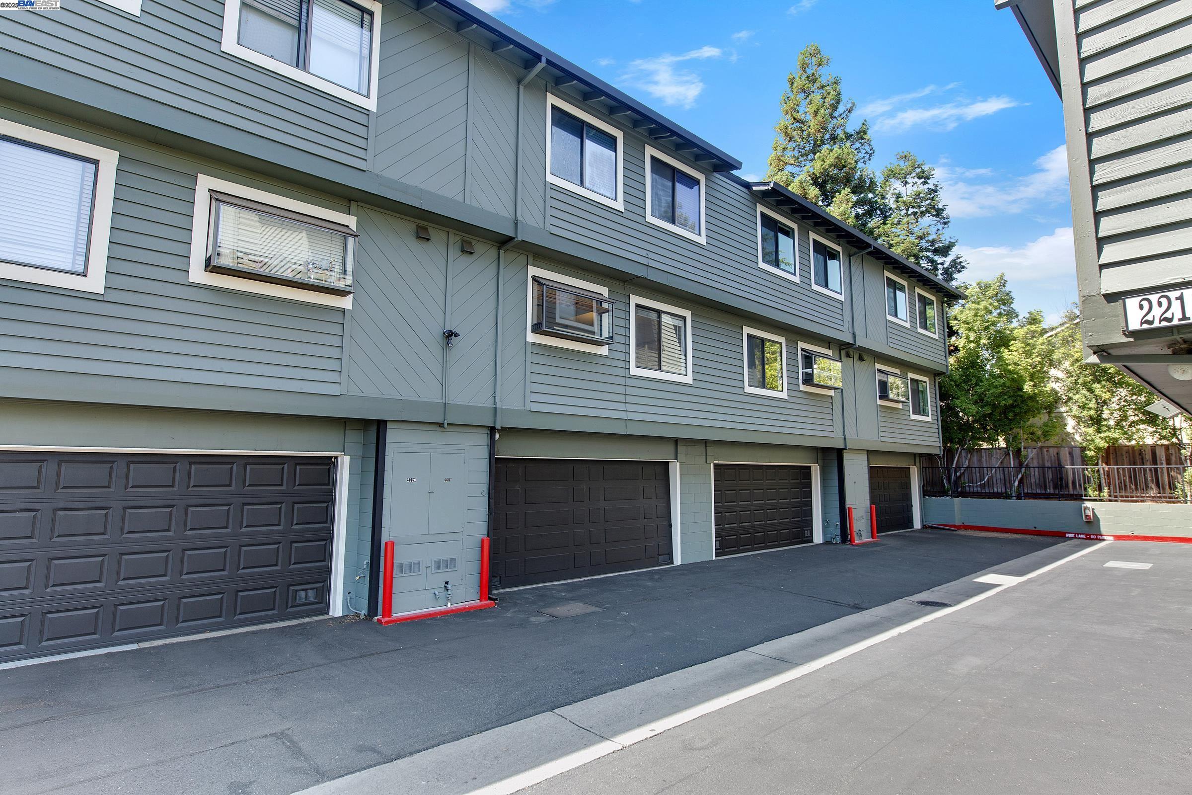 Detail Gallery Image 27 of 32 For 2218 Fazeli Court, Campbell,  CA 95008 - 2 Beds | 2/1 Baths