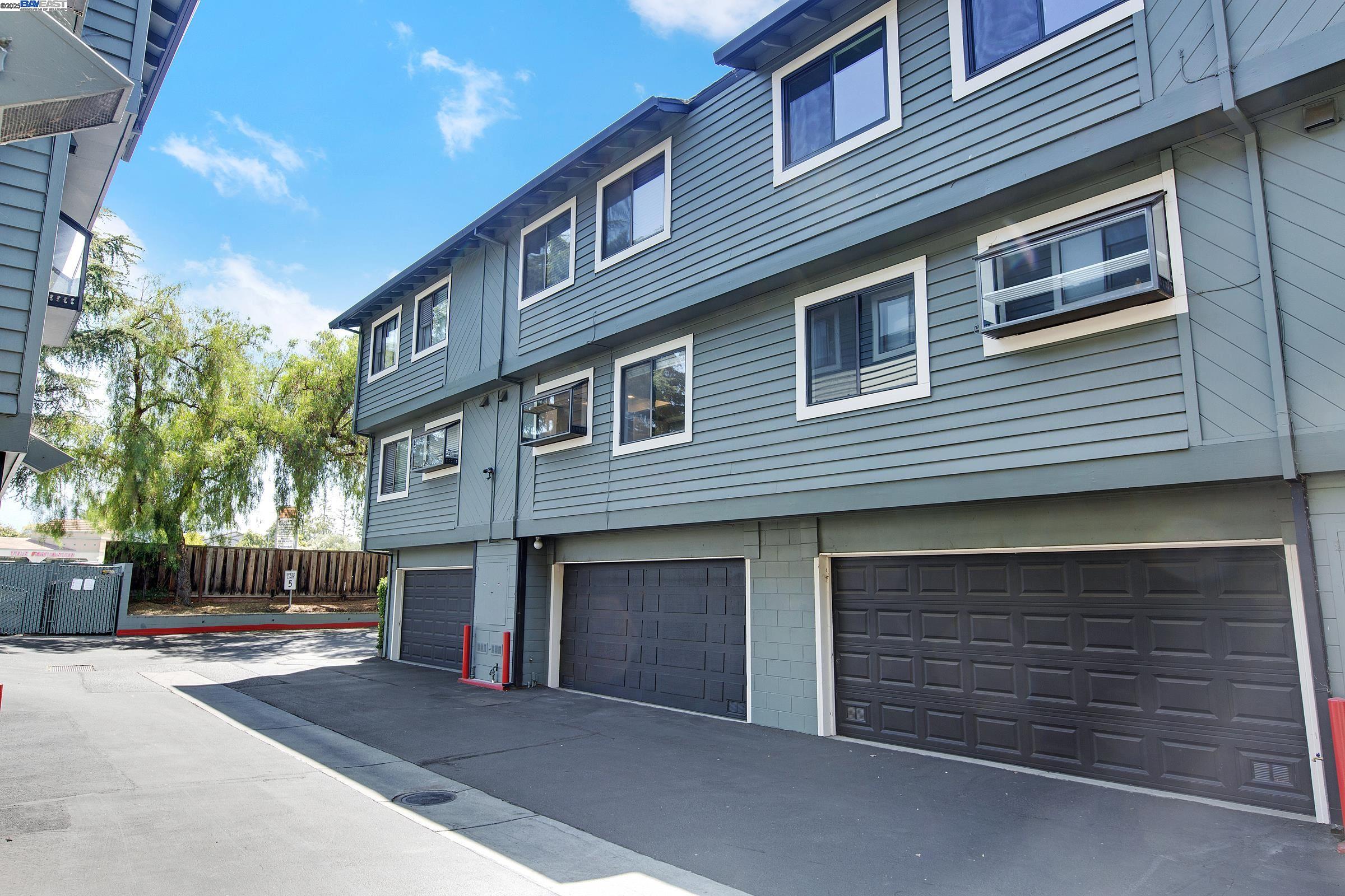 Detail Gallery Image 29 of 32 For 2218 Fazeli Court, Campbell,  CA 95008 - 2 Beds | 2/1 Baths