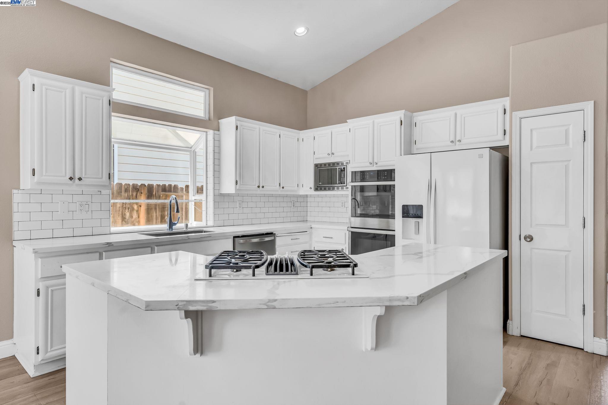 Detail Gallery Image 12 of 42 For 2450 Palm Ct, Brentwood,  CA 94513 - 5 Beds | 3 Baths