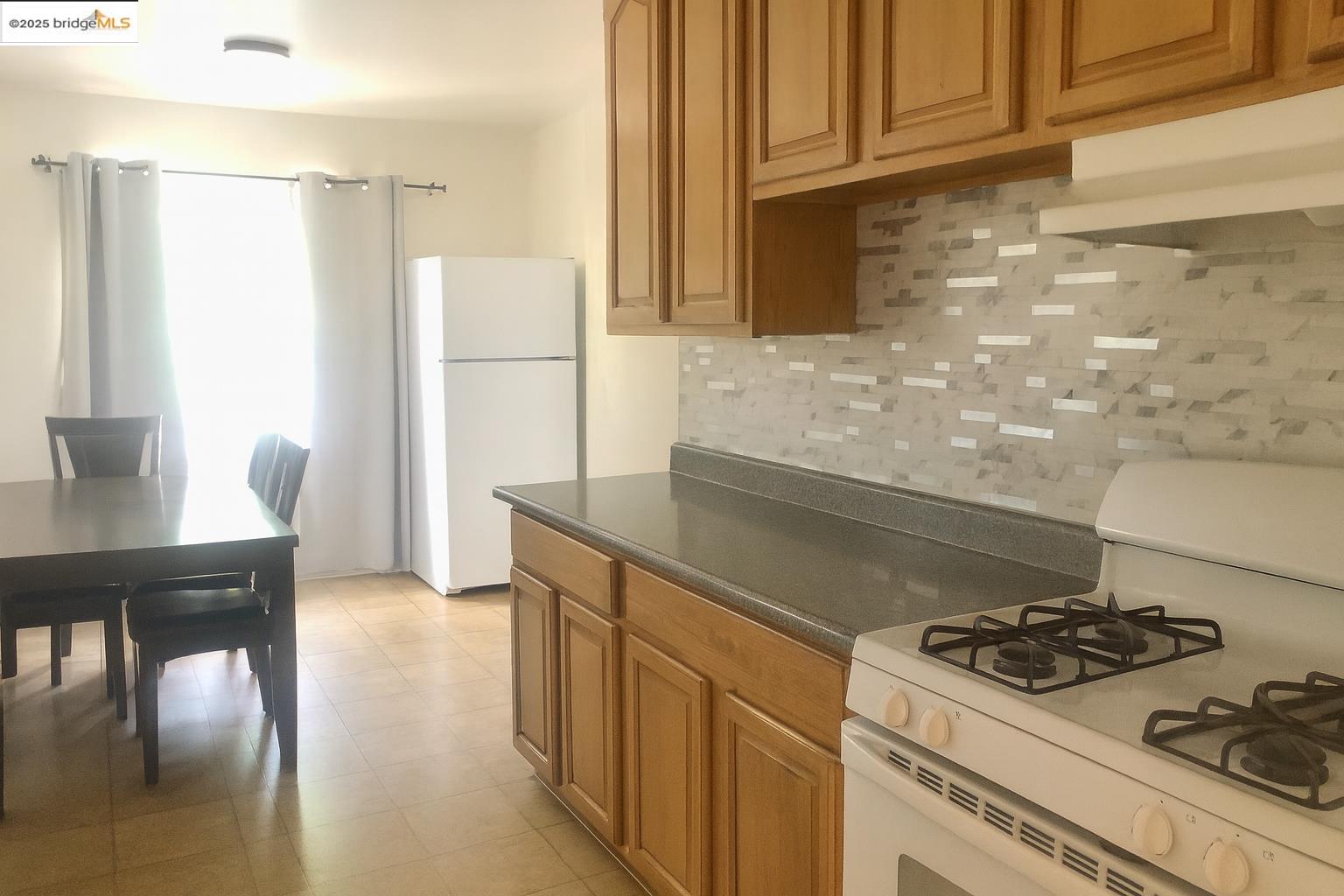 Detail Gallery Image 16 of 39 For 5702 Tucson Dr, San Jose,  CA 95118 - – Beds | – Baths