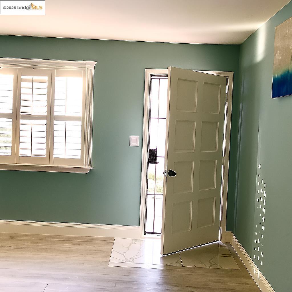 Detail Gallery Image 18 of 39 For 5702 Tucson Dr, San Jose,  CA 95118 - – Beds | – Baths